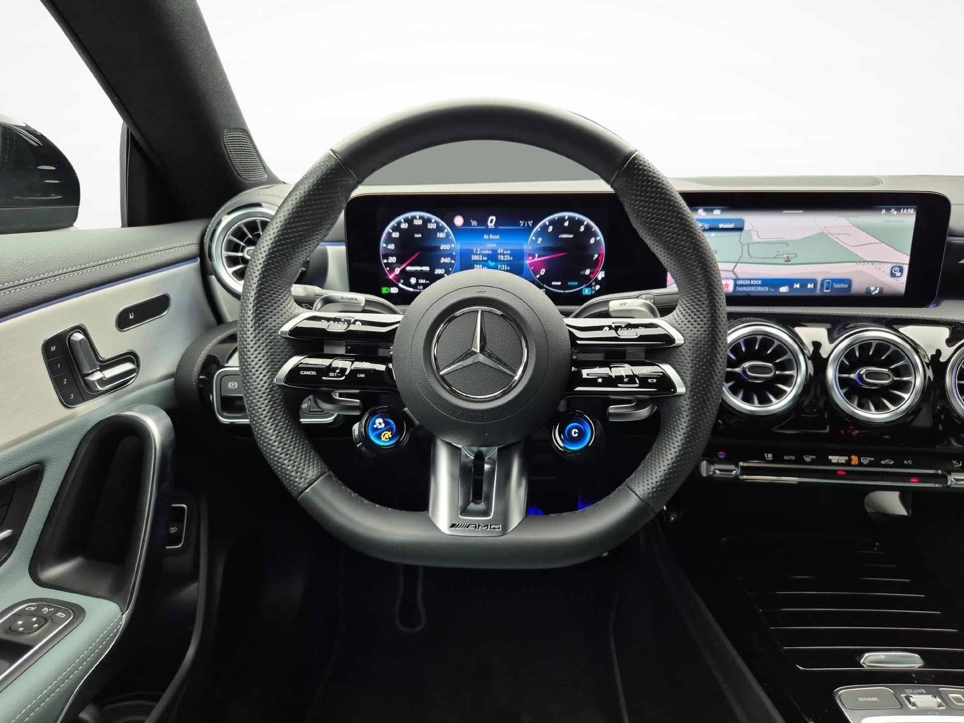MERCEDES-BENZ CLA 35 AMG 4matic-image-9
