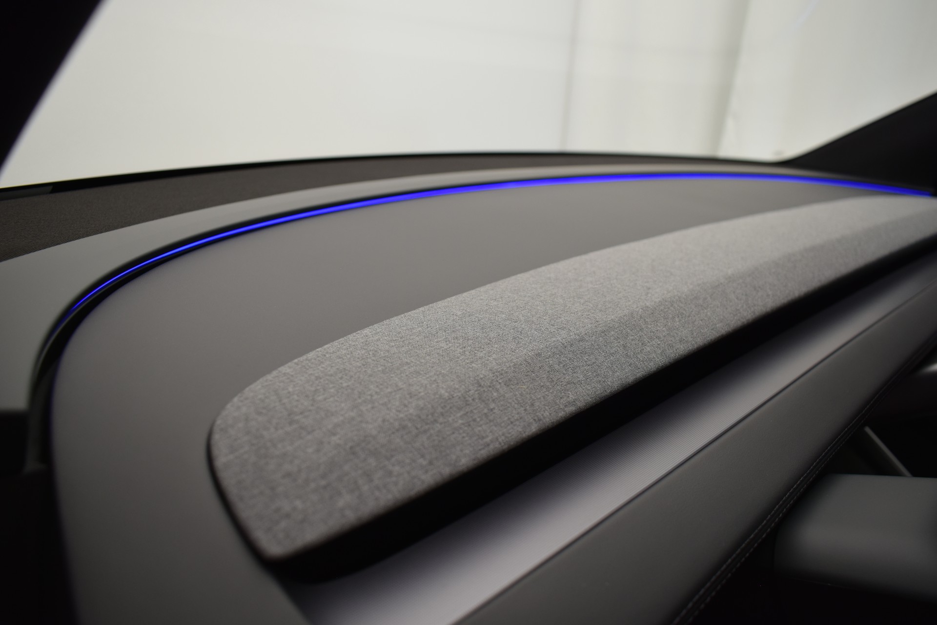 TESLA Model Y Premium Long Range AWD, 7 Sitzer, AHK, Made in Berlin-image-28