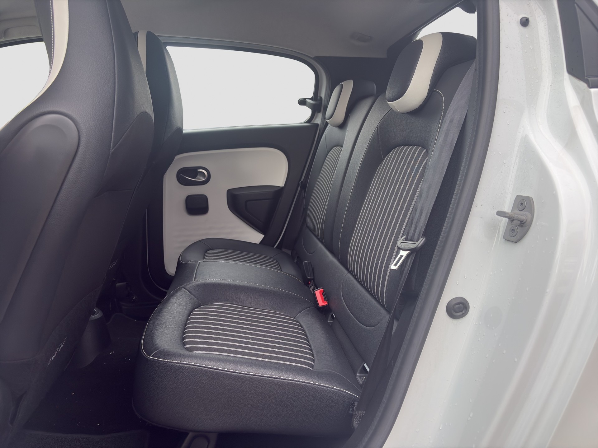 RENAULT Twingo Electric Intens-image-10