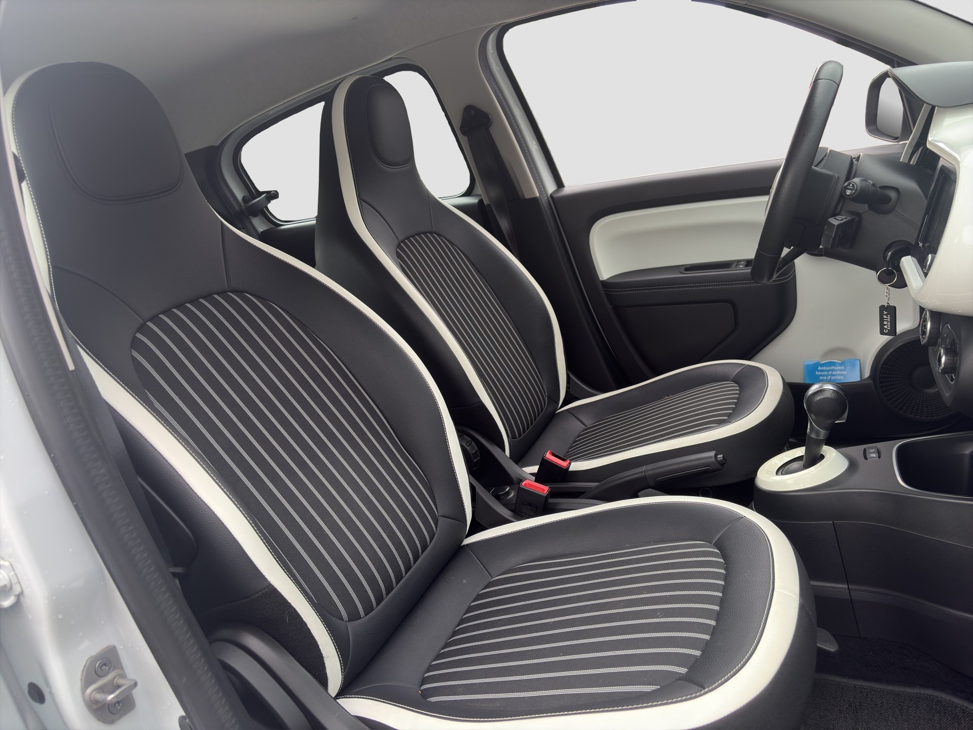 RENAULT Twingo Electric Intens-image-15