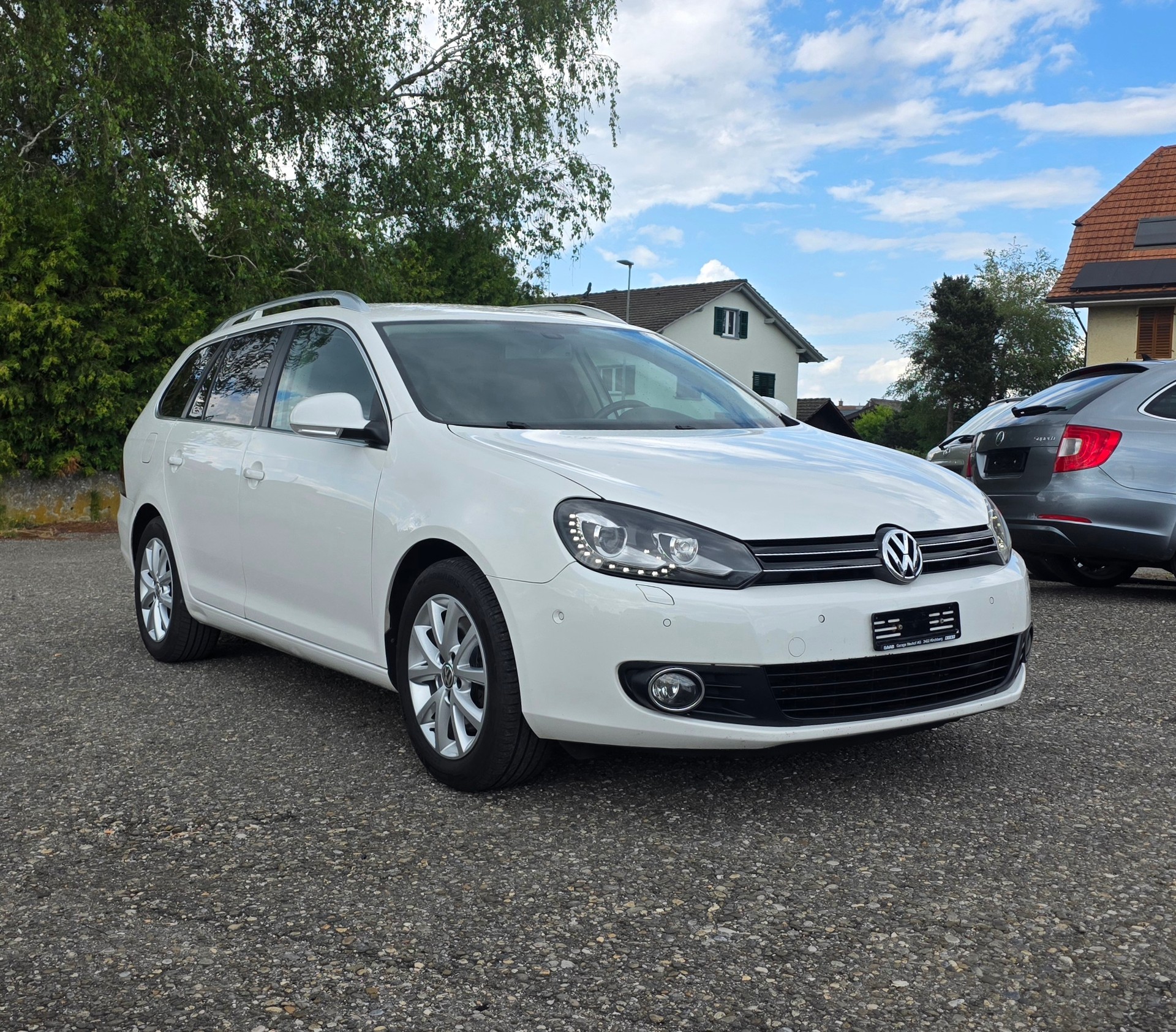 VW Golf Variant 1.4 TSI Highline DSG-image-1