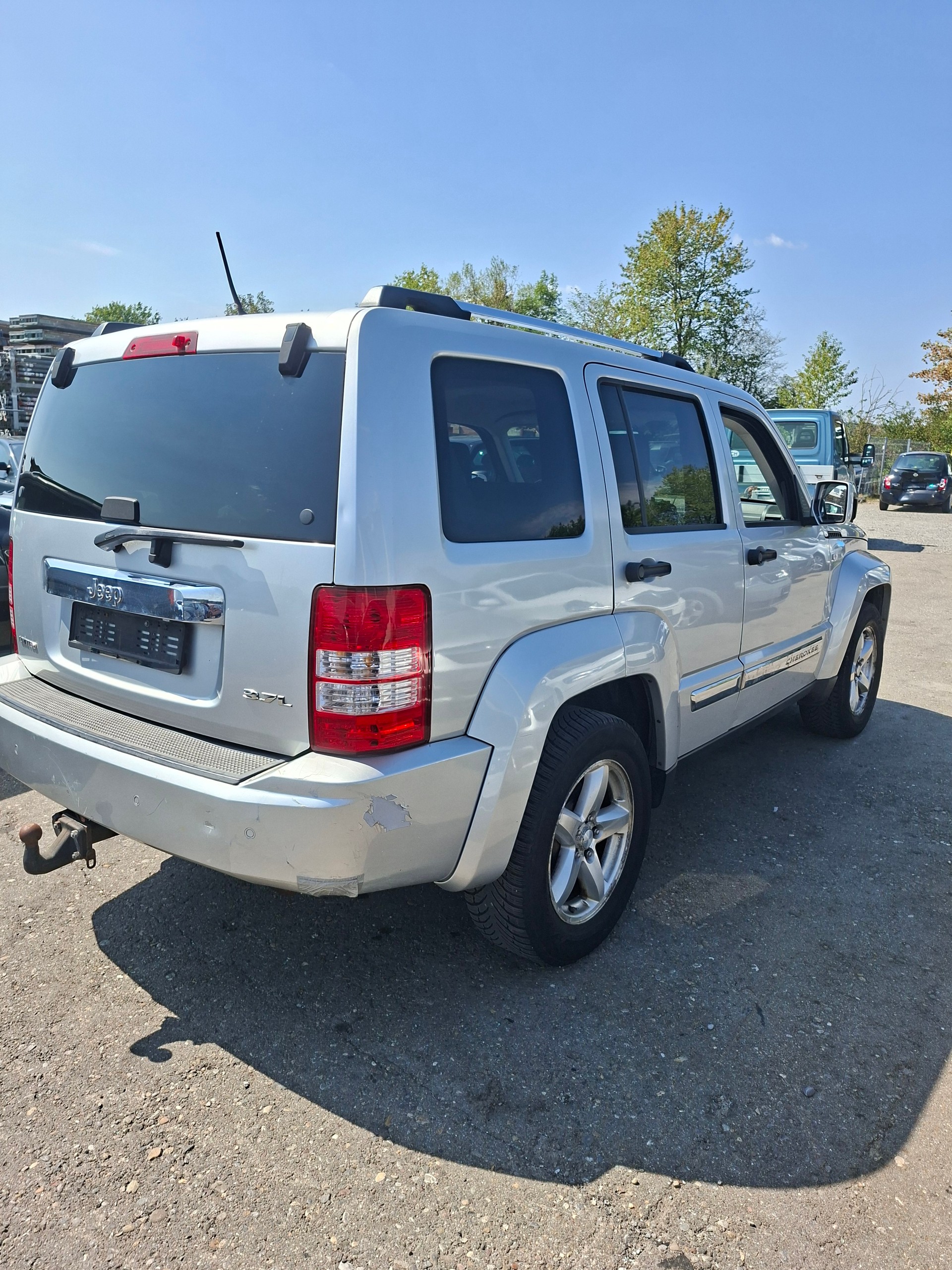 JEEP Cherokee 3.7 V6 Limited Automatic-image-5