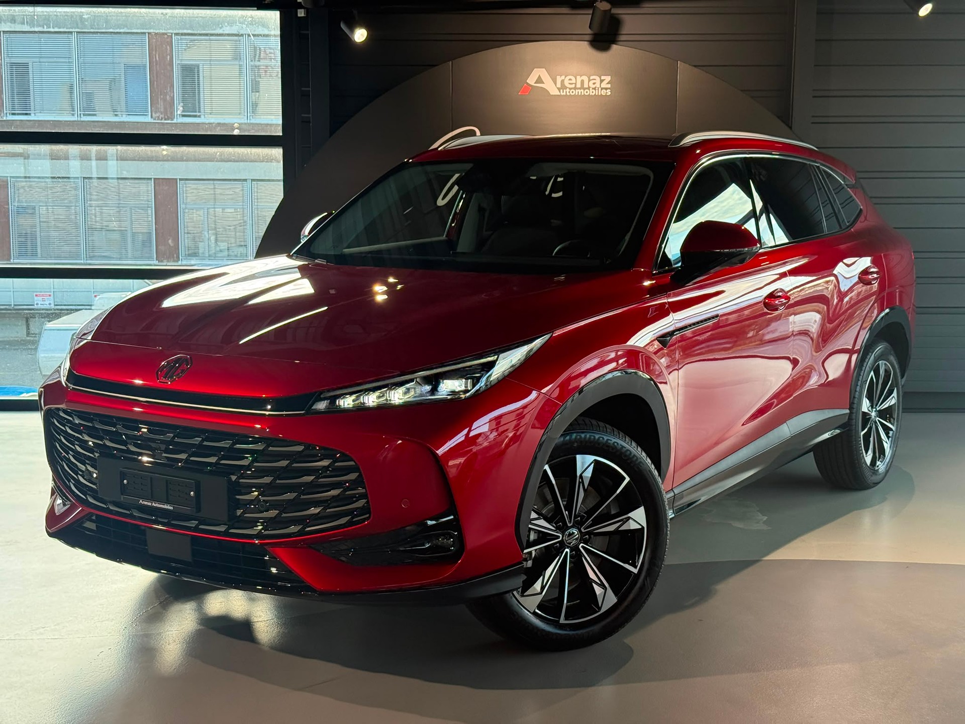 MG HS 1.5 T HEV Luxury-image-0