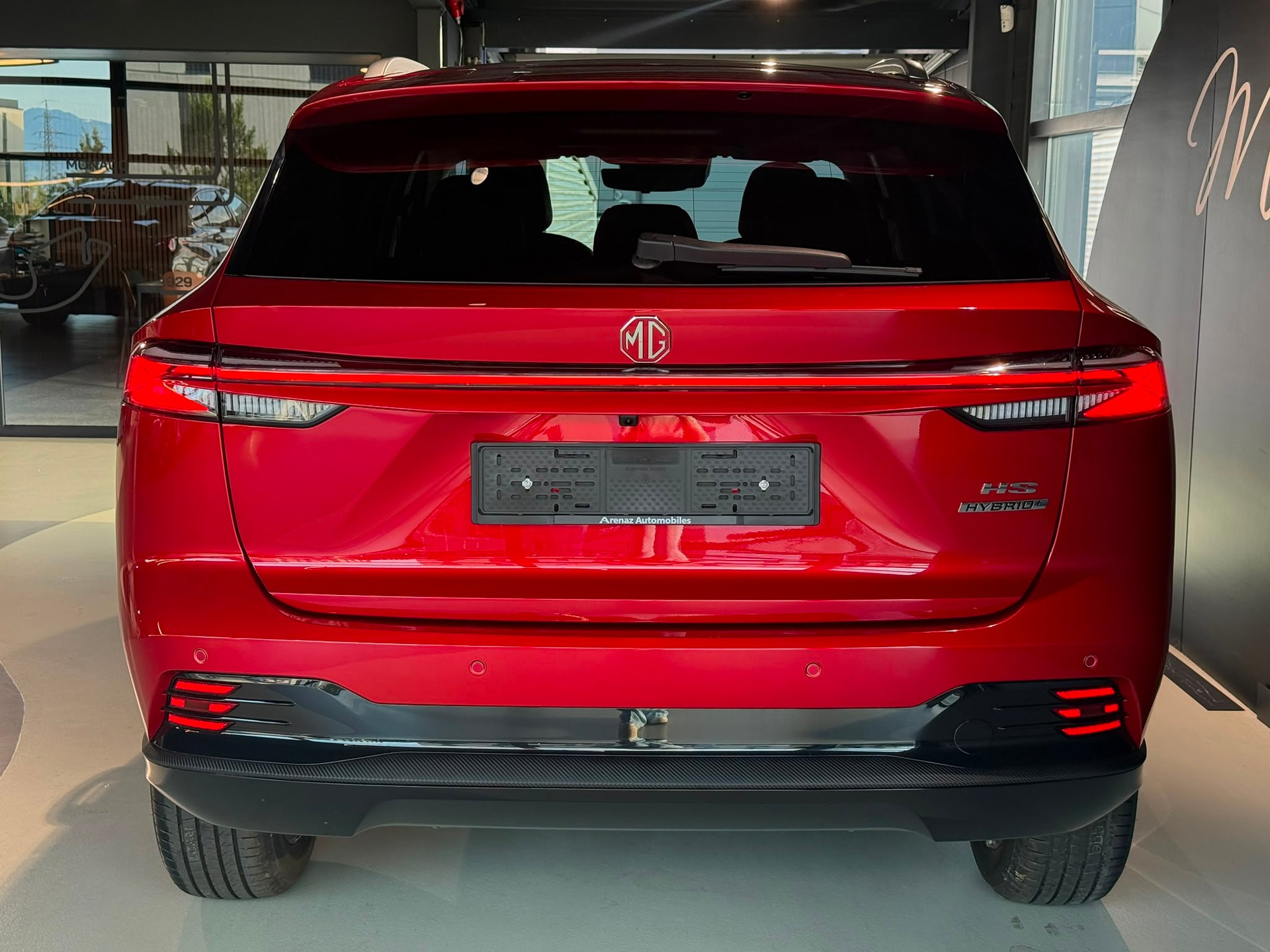 MG HS 1.5 T HEV Luxury-image-5