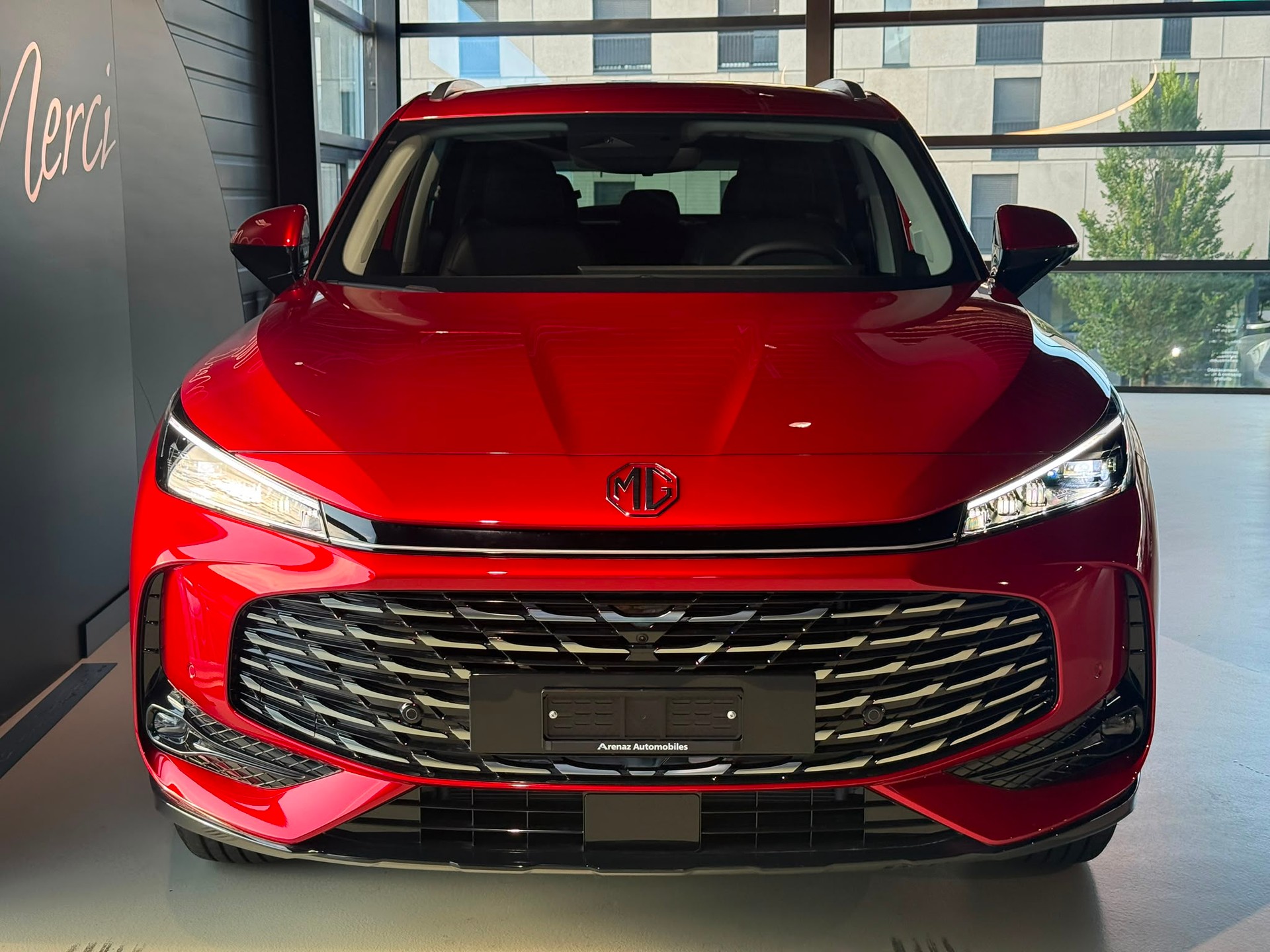 MG HS 1.5 T HEV Luxury-image-2