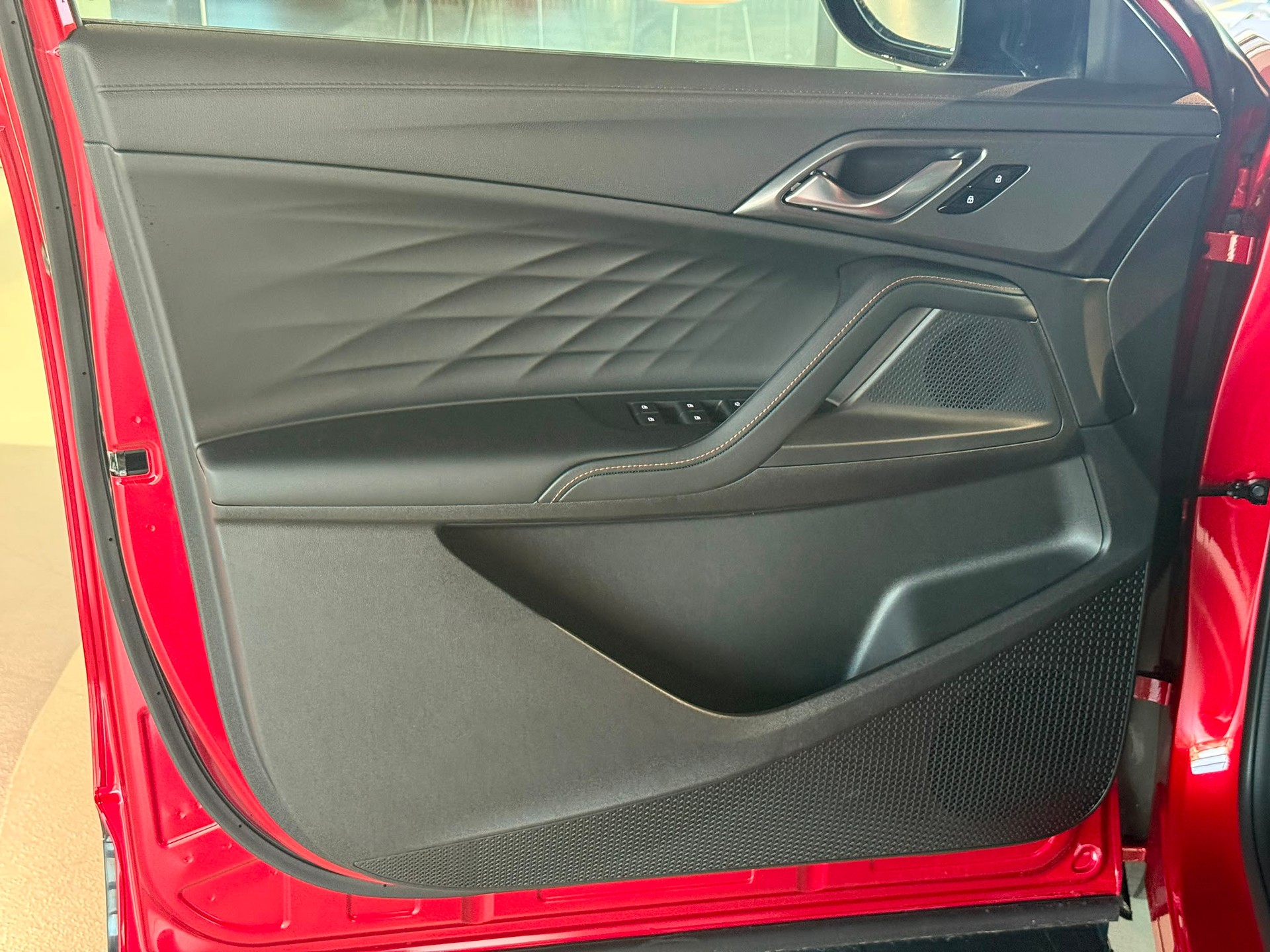 MG HS 1.5 T HEV Luxury-image-21