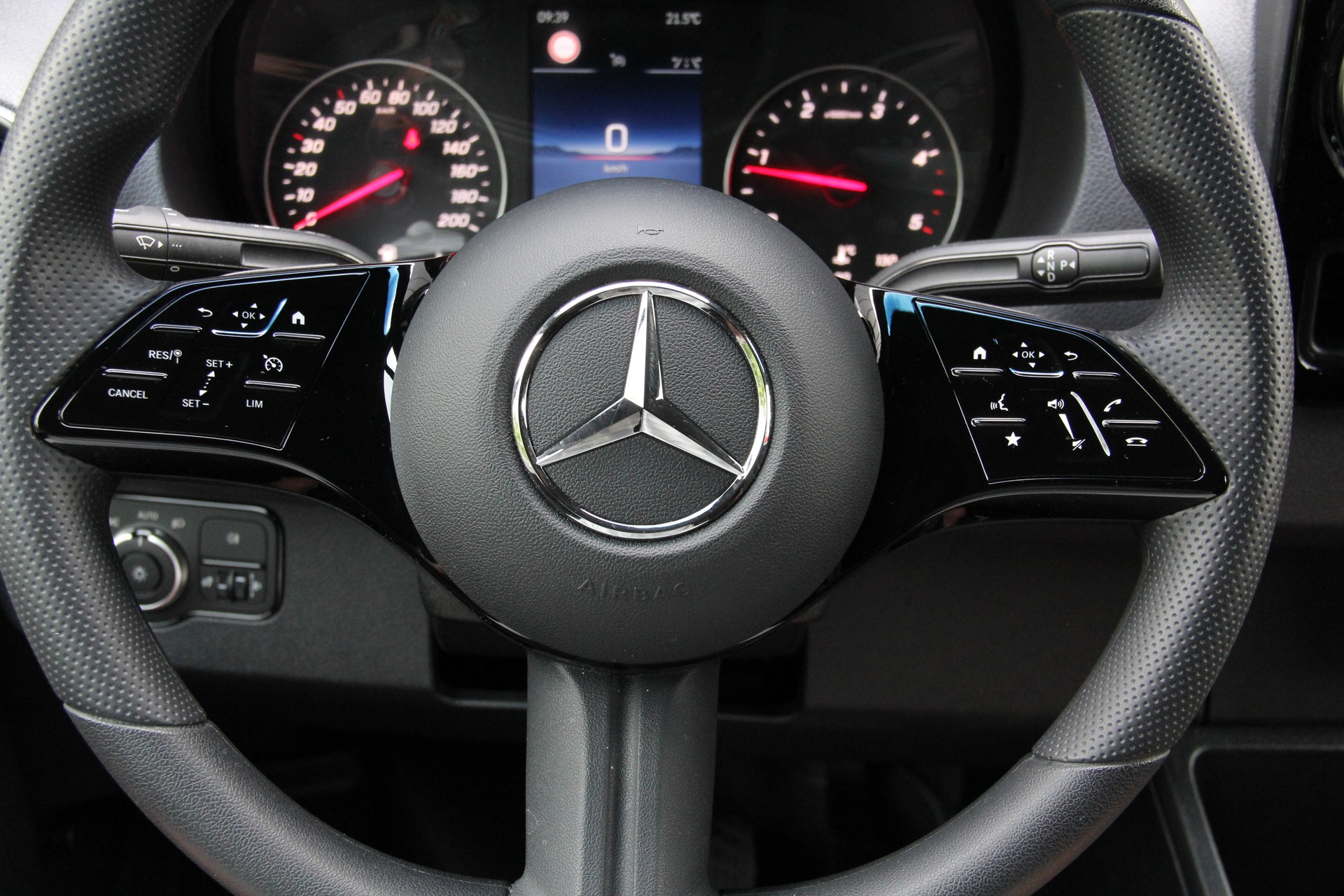 MERCEDES-BENZ Sprinter 315 CDI Standard 9G-TRONIC **ANHÄNGERKUPPLUNG** AUTOMAT *KAMERA* TEMPOMAT *SITZHEIZUNG.2x* NEUES-MODEL-image-3