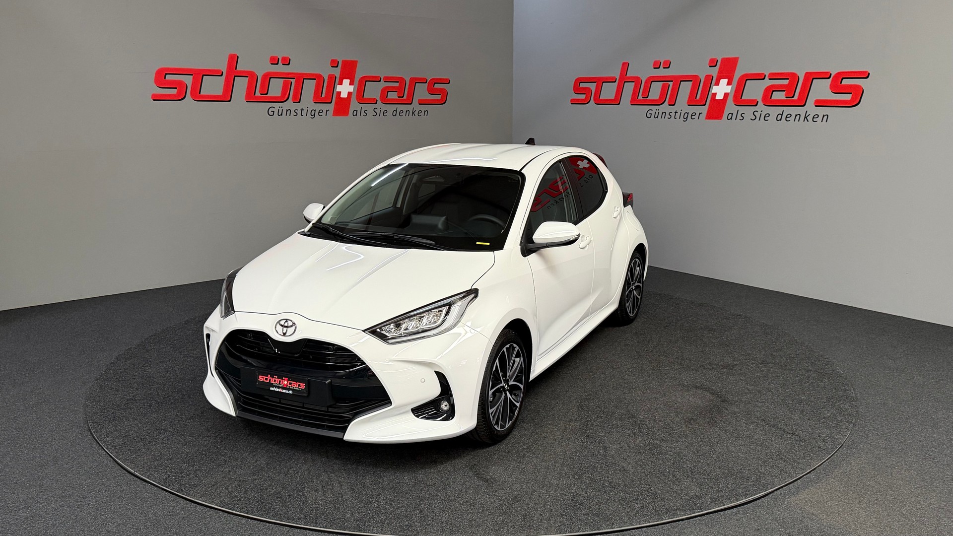 TOYOTA Yaris 1.5 Trend e-CVT-image-1
