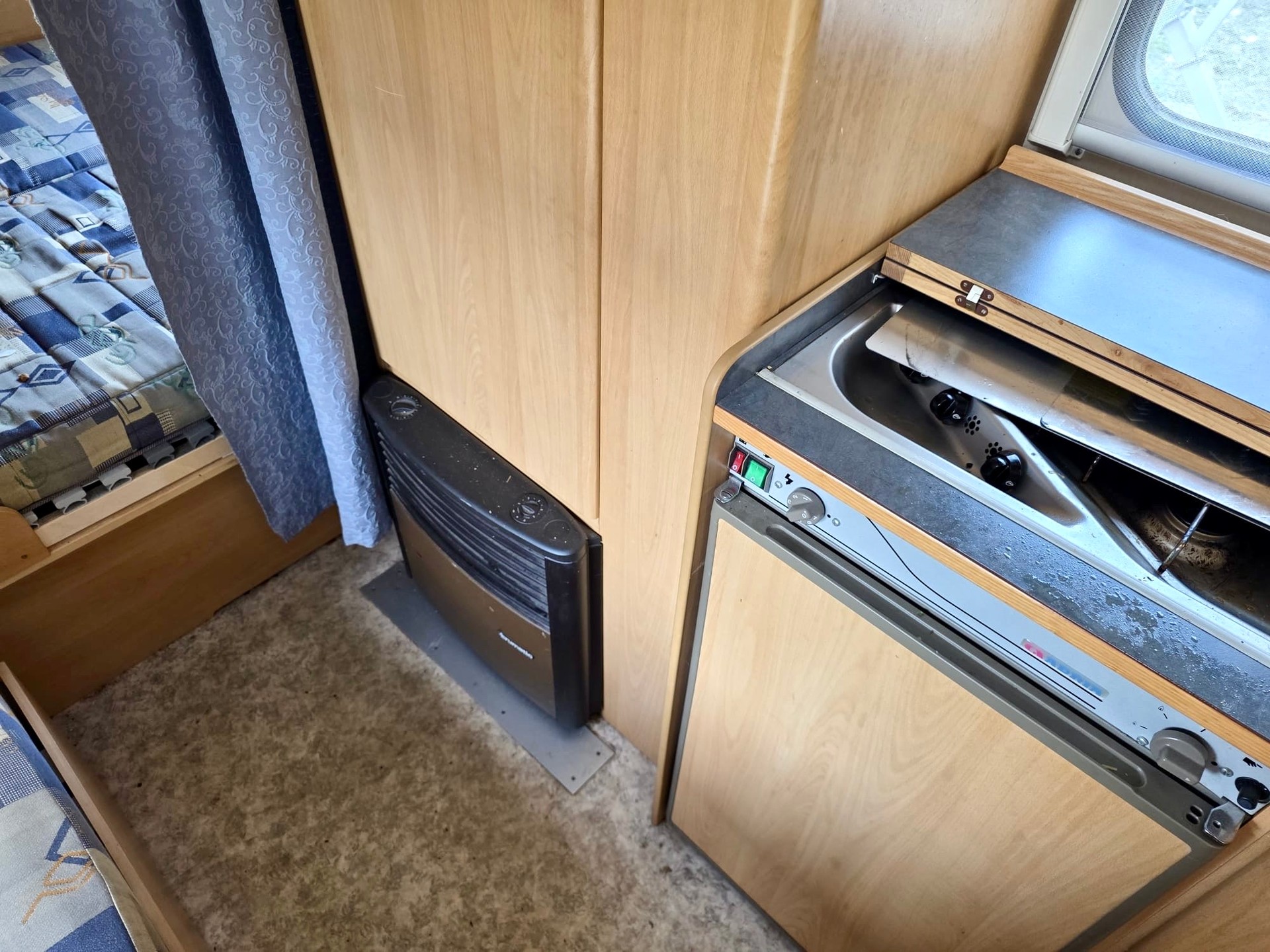 ADRIA ***ETAGENBETT, 4er Ess-Dinette & 2er Fixbett***-image-5