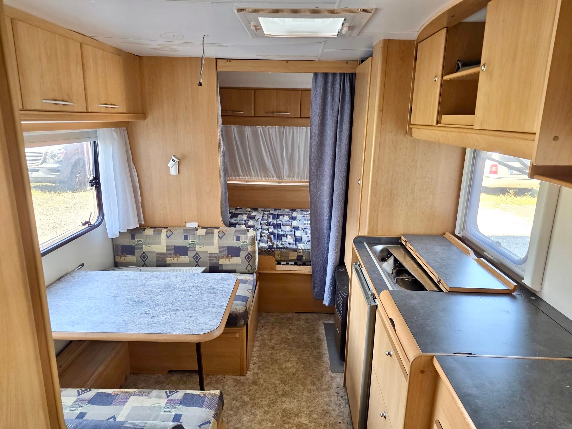ADRIA ***ETAGENBETT, 4er Ess-Dinette & 2er Fixbett***-image-2