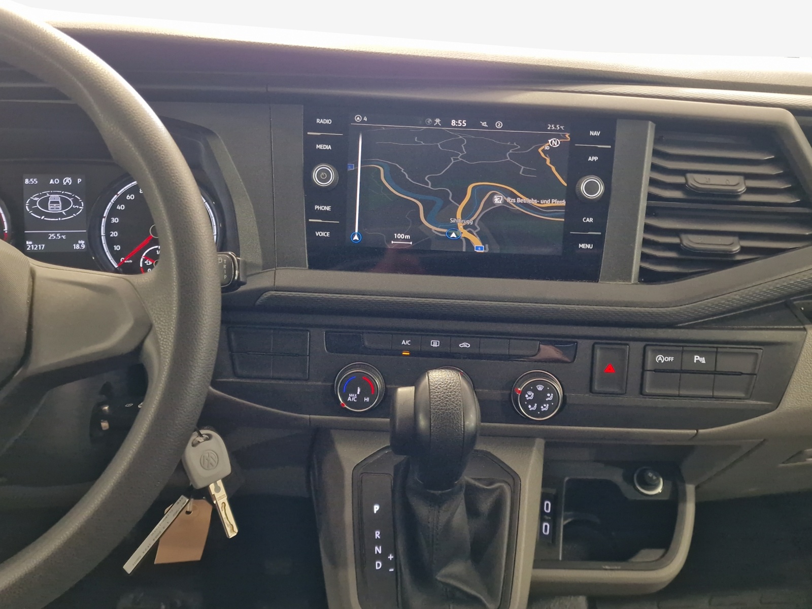 VW T6.1 2.0 TDI DSG-image-10