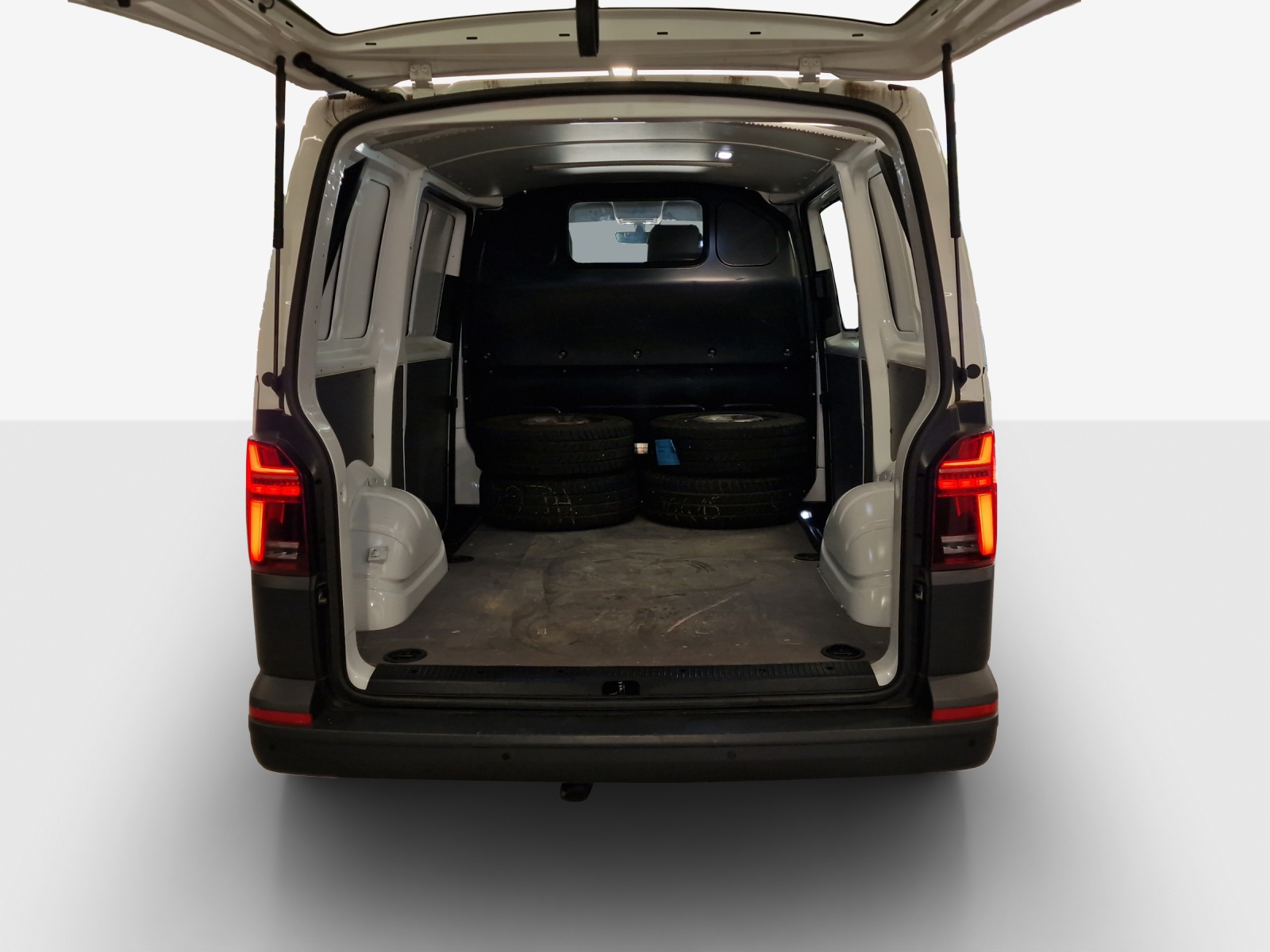 VW T6.1 2.0 TDI DSG-image-12