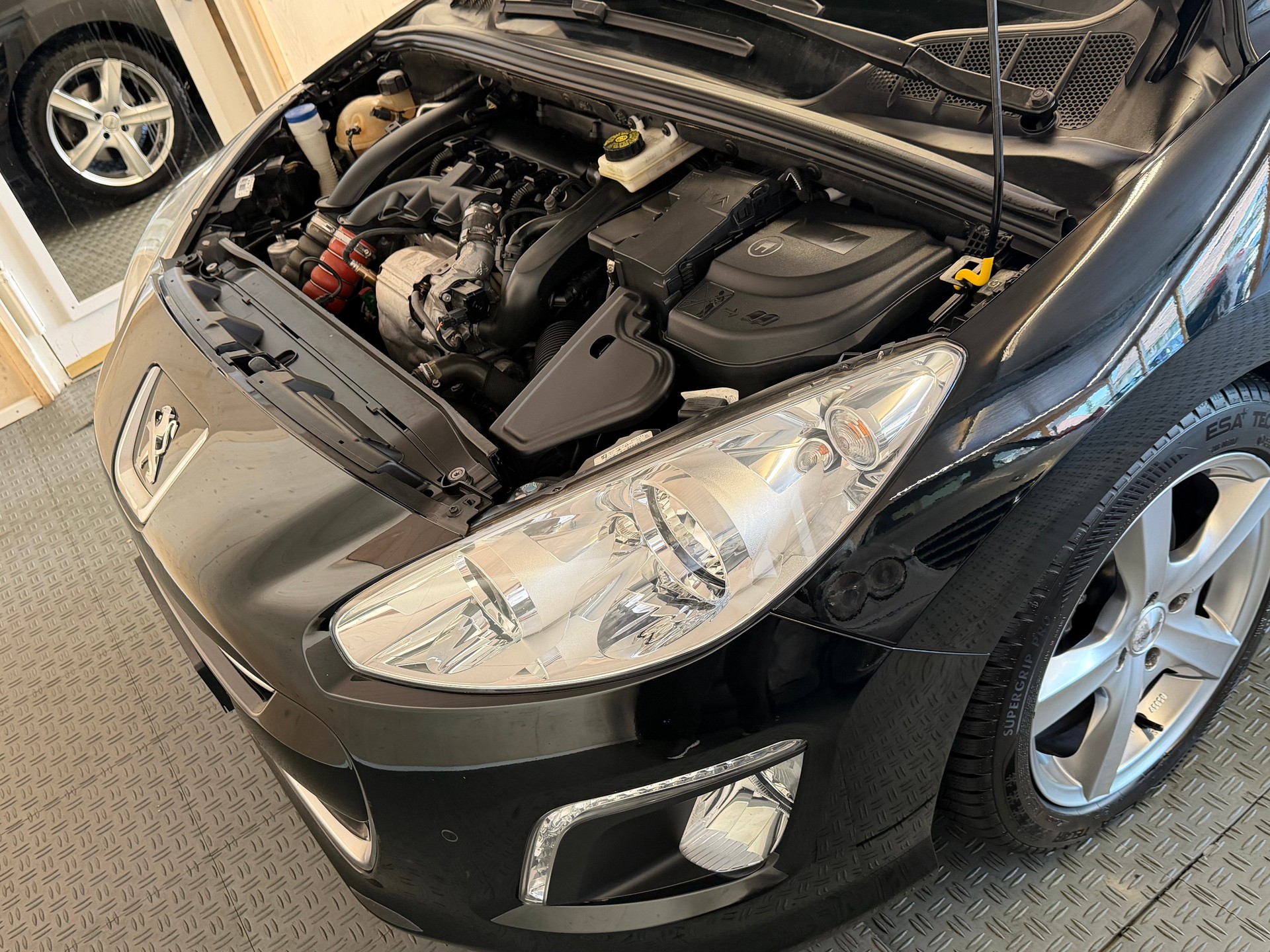 PEUGEOT 308 CC 1.6 16V Turbo Sport Pack-image-15