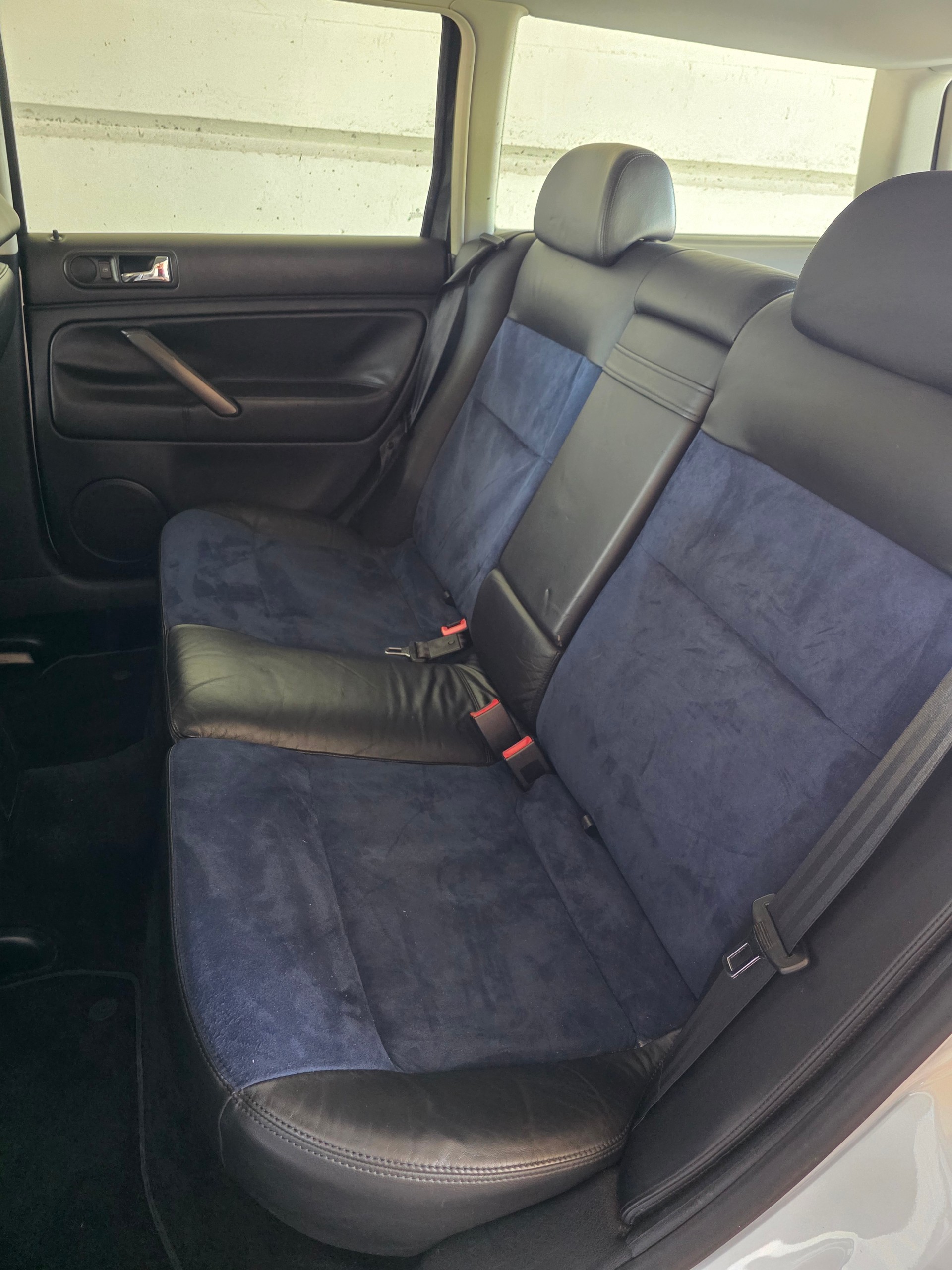 VW 1.9 TDI 130 Highline-image-5
