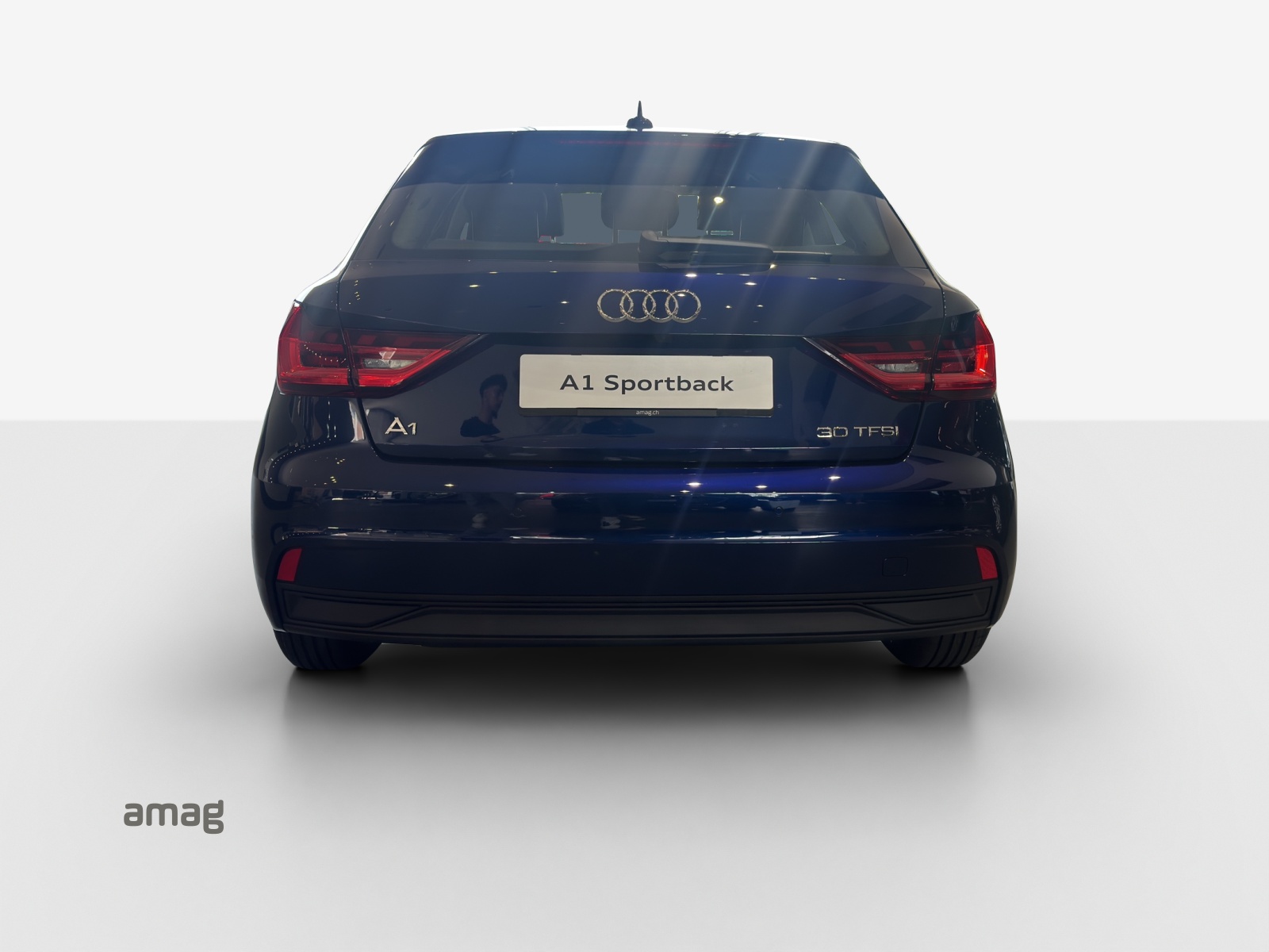 AUDI A1 Sportback 30 TFSI Attraction S-tronic-image-3