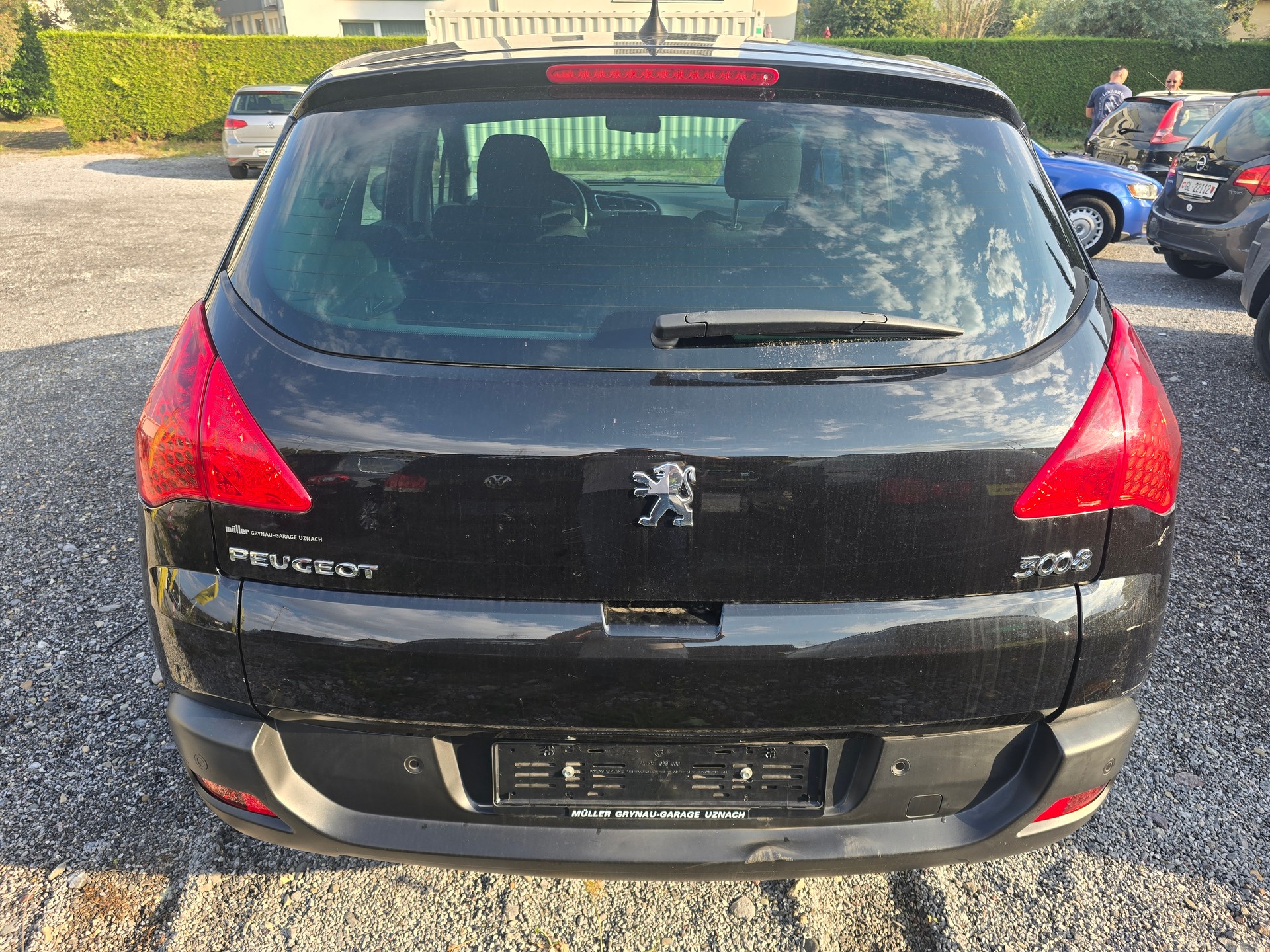 PEUGEOT 3008 1.6 HDI Sport EGS6-image-4