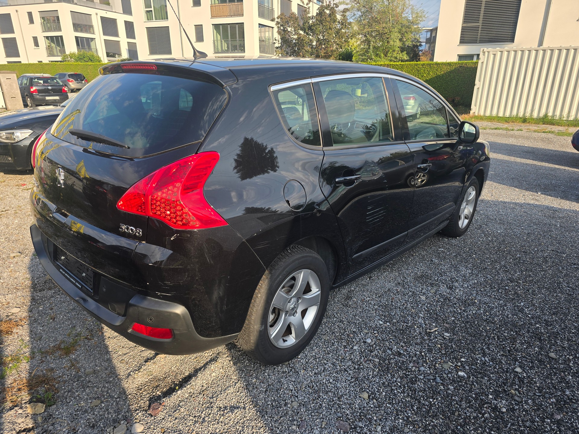 PEUGEOT 3008 1.6 HDI Sport EGS6-image-6