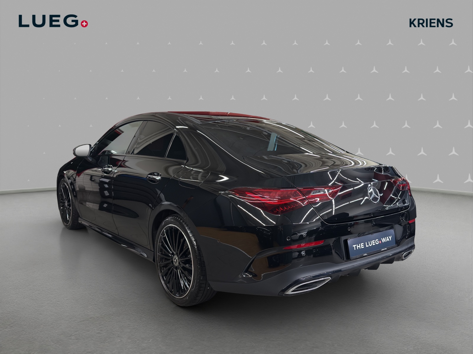 MERCEDES-BENZ CLA 200 - AMG / Rückfahrkamera / Ambiente-Licht-image-2