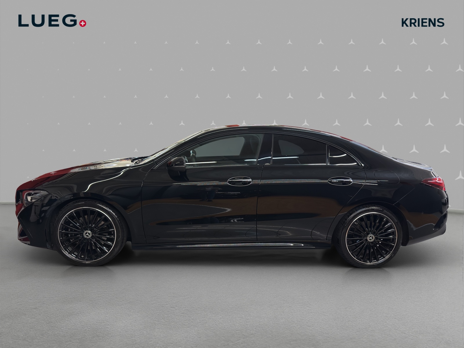 MERCEDES-BENZ CLA 200 - AMG / Rückfahrkamera / Ambiente-Licht-image-1