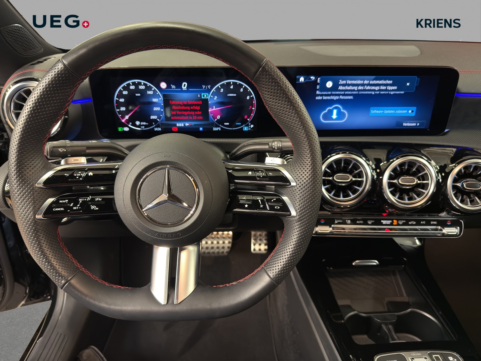 MERCEDES-BENZ CLA 200 - AMG / Rückfahrkamera / Ambiente-Licht-image-10