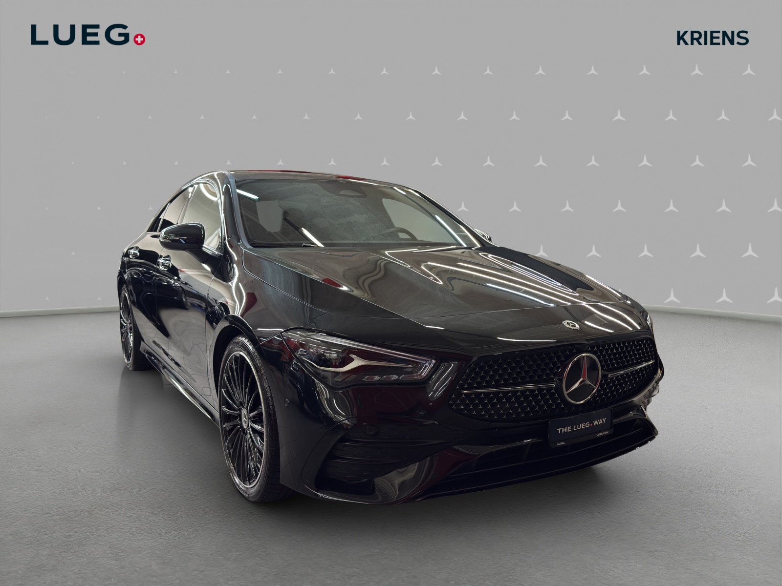 MERCEDES-BENZ CLA 200 - AMG / Rückfahrkamera / Ambiente-Licht-image-4