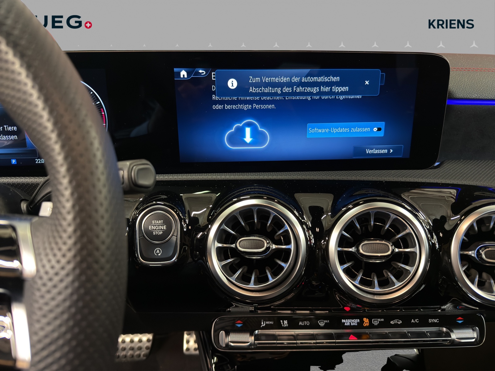 MERCEDES-BENZ CLA 200 - AMG / Rückfahrkamera / Ambiente-Licht-image-11