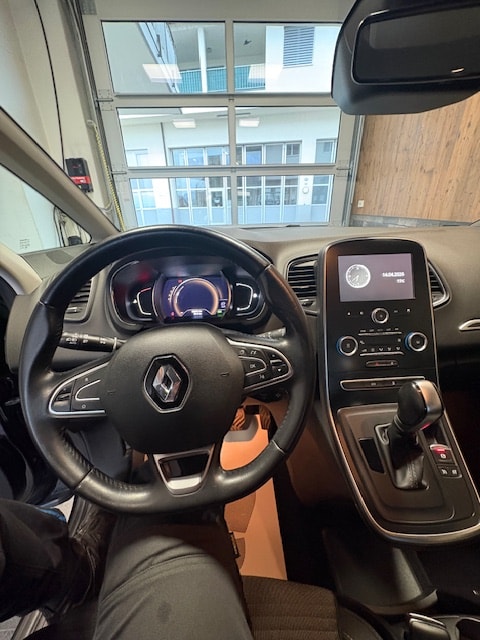RENAULT Scénic 1.3 16V Turbo Zen EDC-image-7