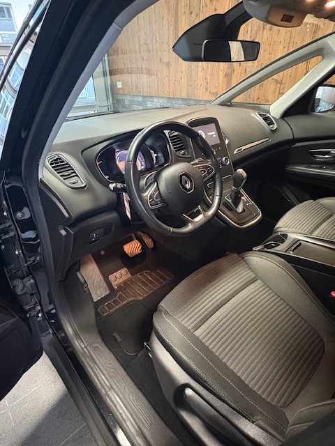 RENAULT Scénic 1.3 16V Turbo Zen EDC-image-5