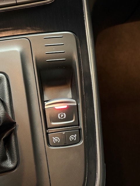 RENAULT Scénic 1.3 16V Turbo Zen EDC-image-10