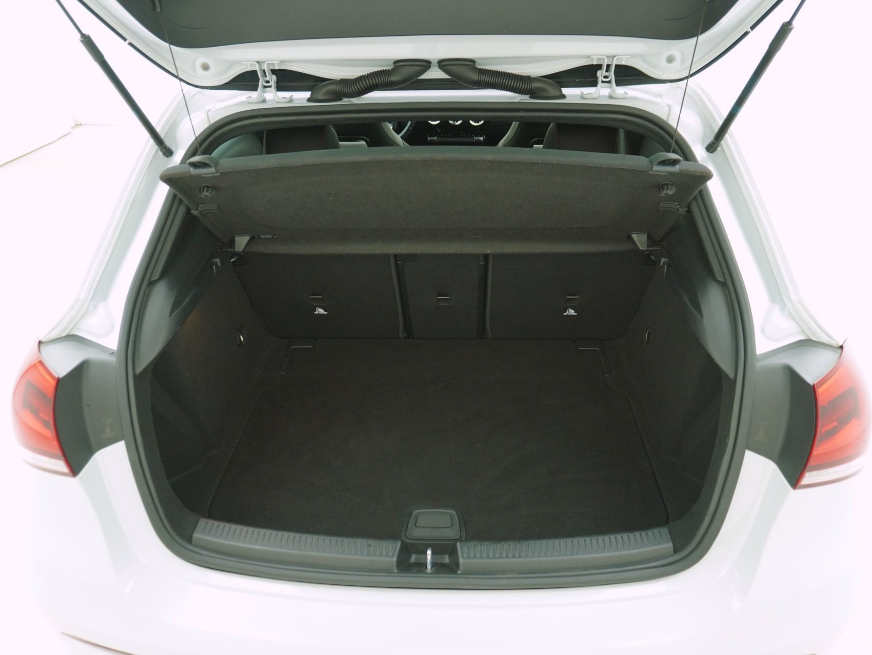 MERCEDES-BENZ A-Klasse A 35 AMG 4matic-image-11