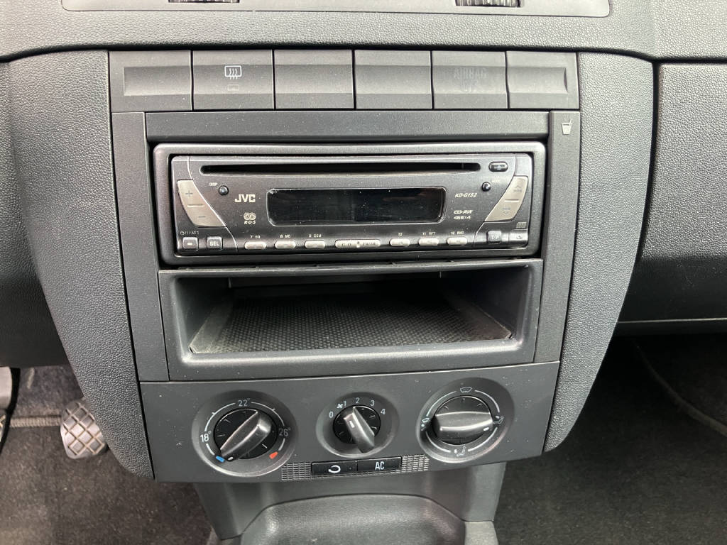 SKODA Fabia 1.4 TDI Ambiente-image-14