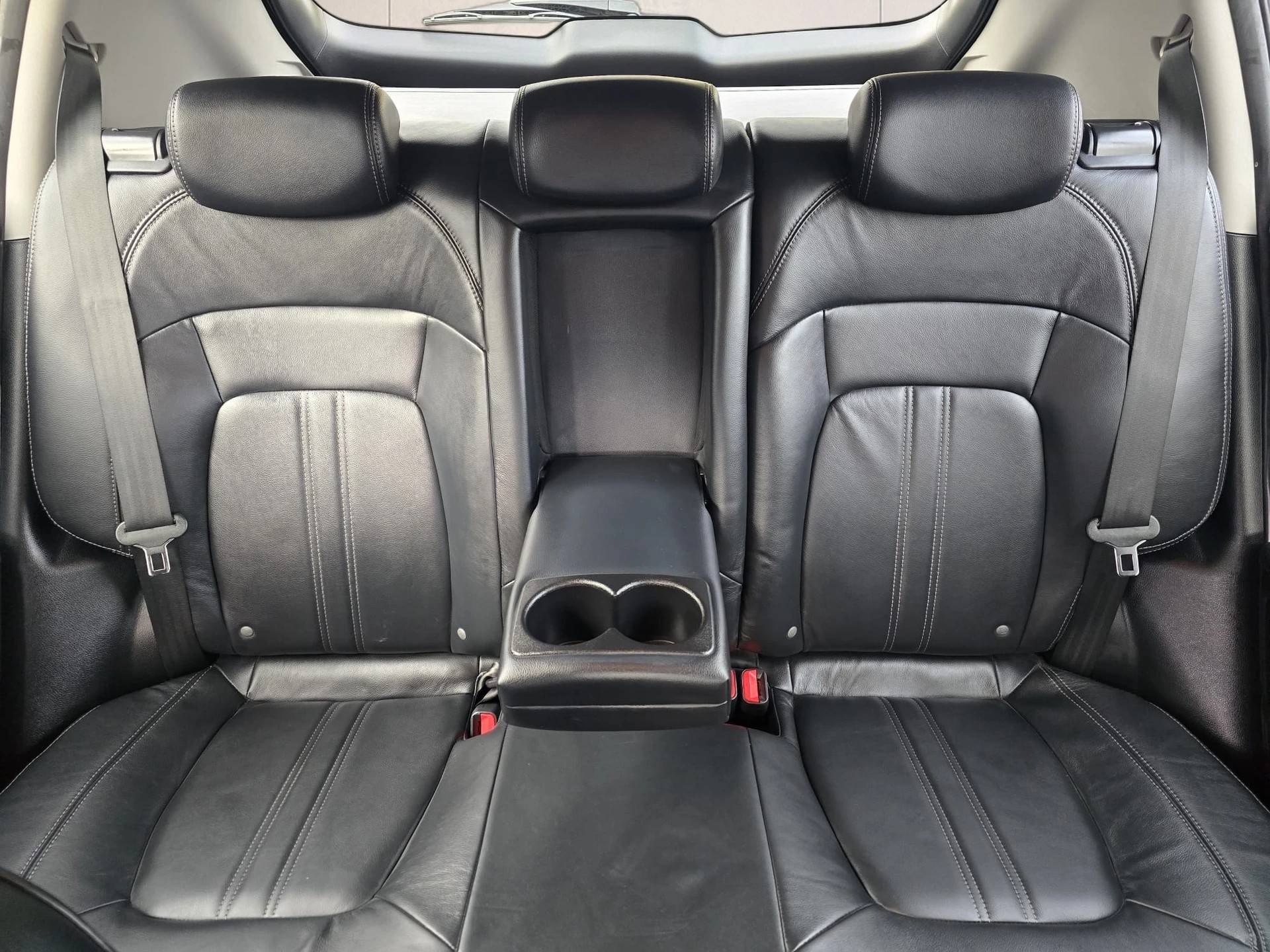 KIA Sportage 2.0 CRDi Trend 4WD Automatic-image-17