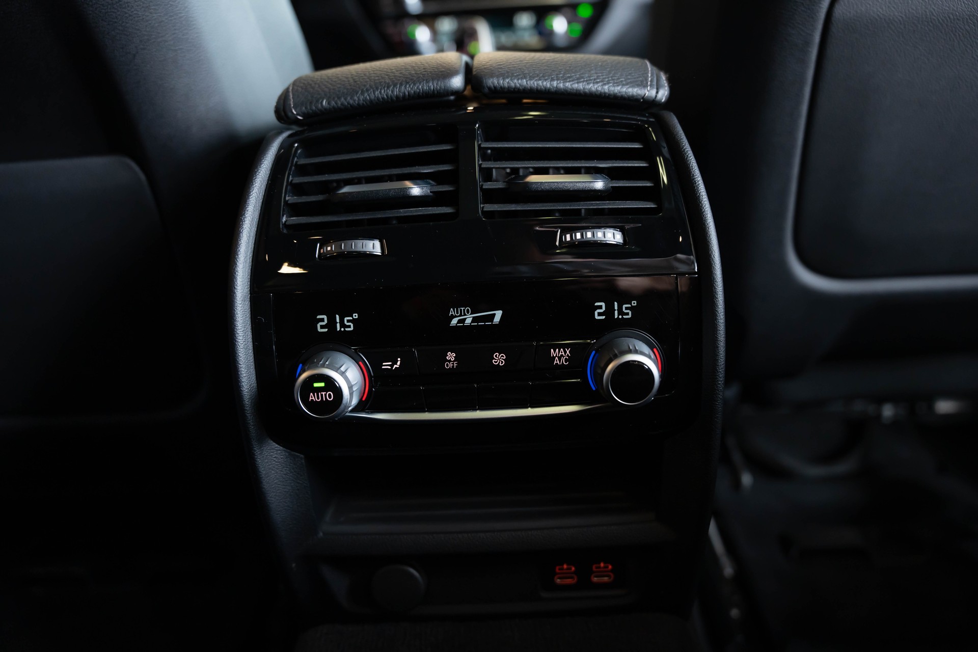 BMW-ALPINA D5 S Touring xDrive Switch-Tronic-image-36
