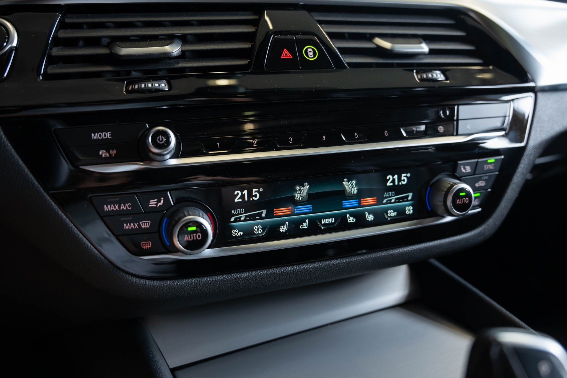 BMW-ALPINA D5 S Touring xDrive Switch-Tronic-image-29