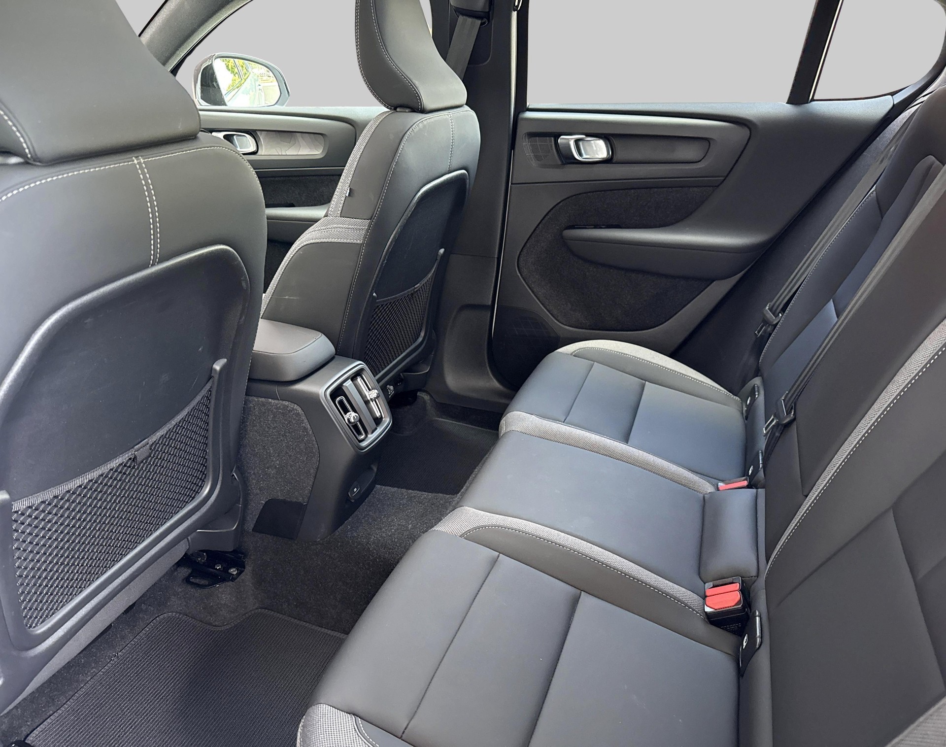 VOLVO C40 Rech P8 Twin Ultimate-image-6