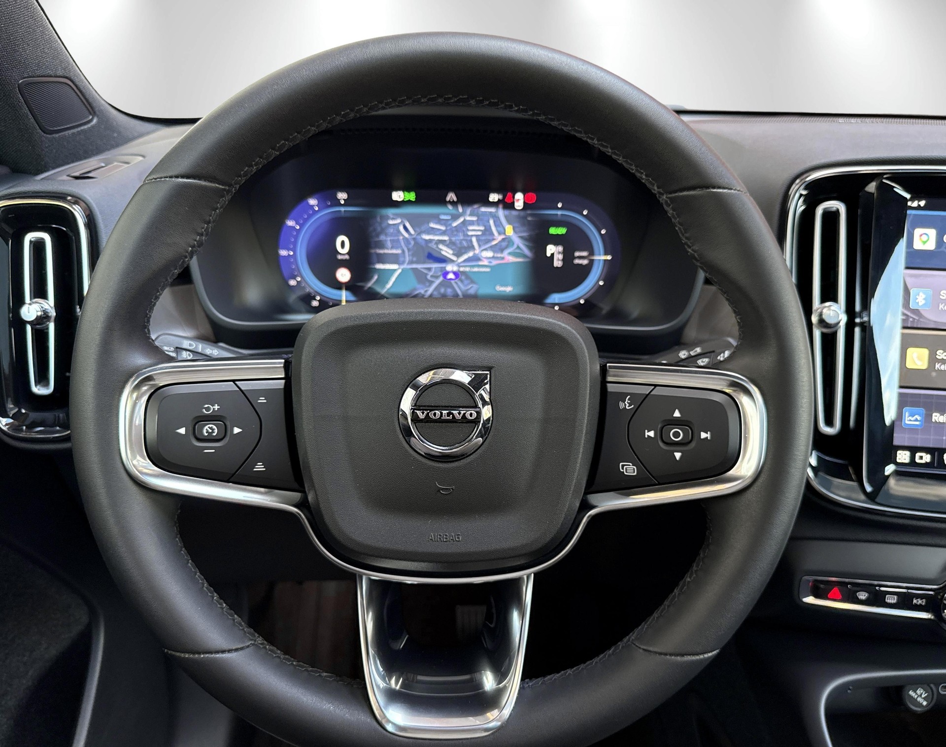 VOLVO C40 Rech P8 Twin Ultimate-image-10