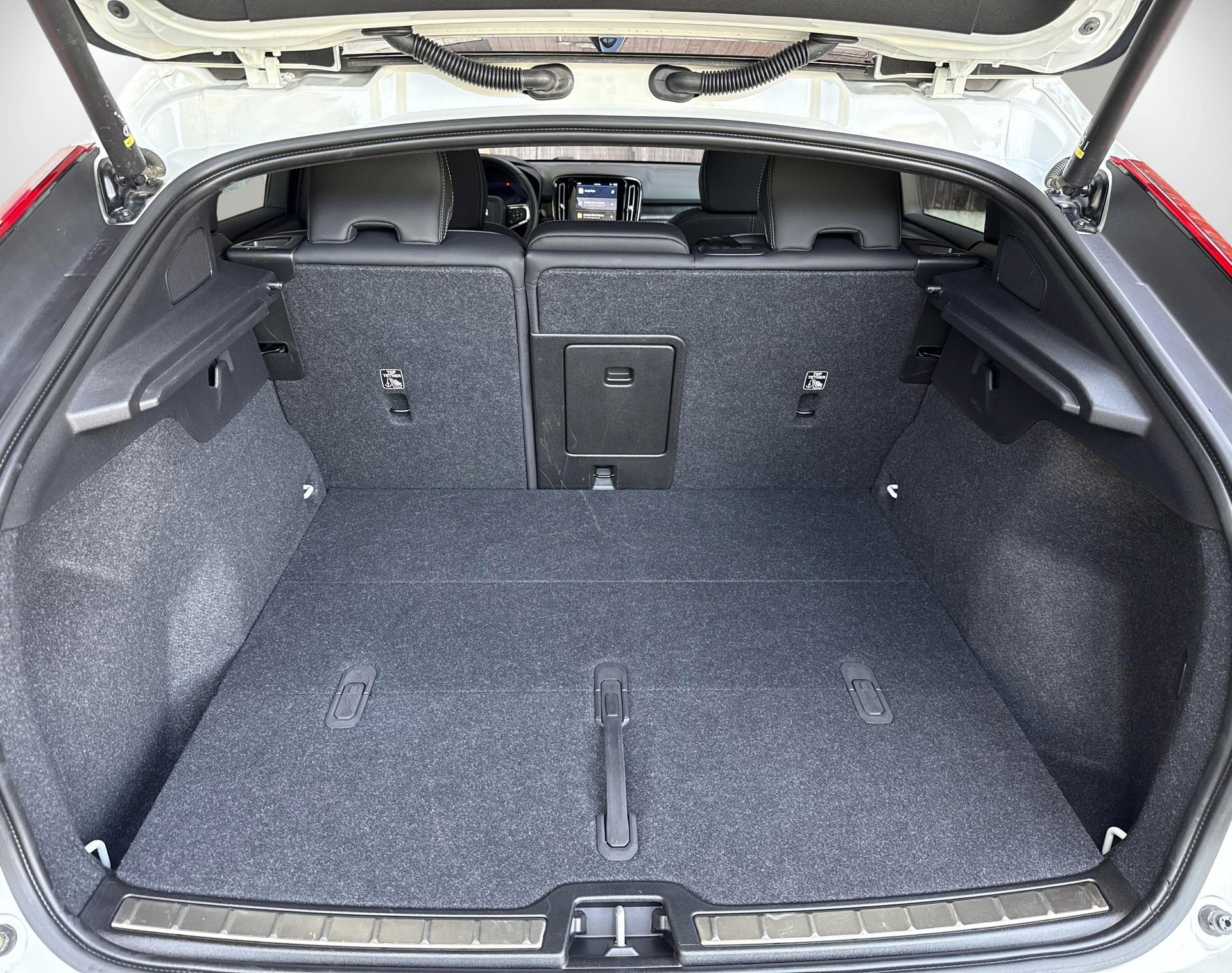 VOLVO C40 Rech P8 Twin Ultimate-image-13