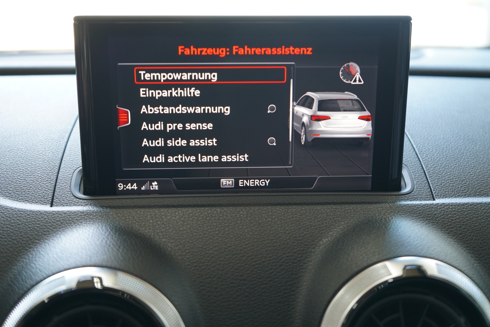 AUDI RS3 Sportback 2.5 TSI quattro S-tronic-image-20