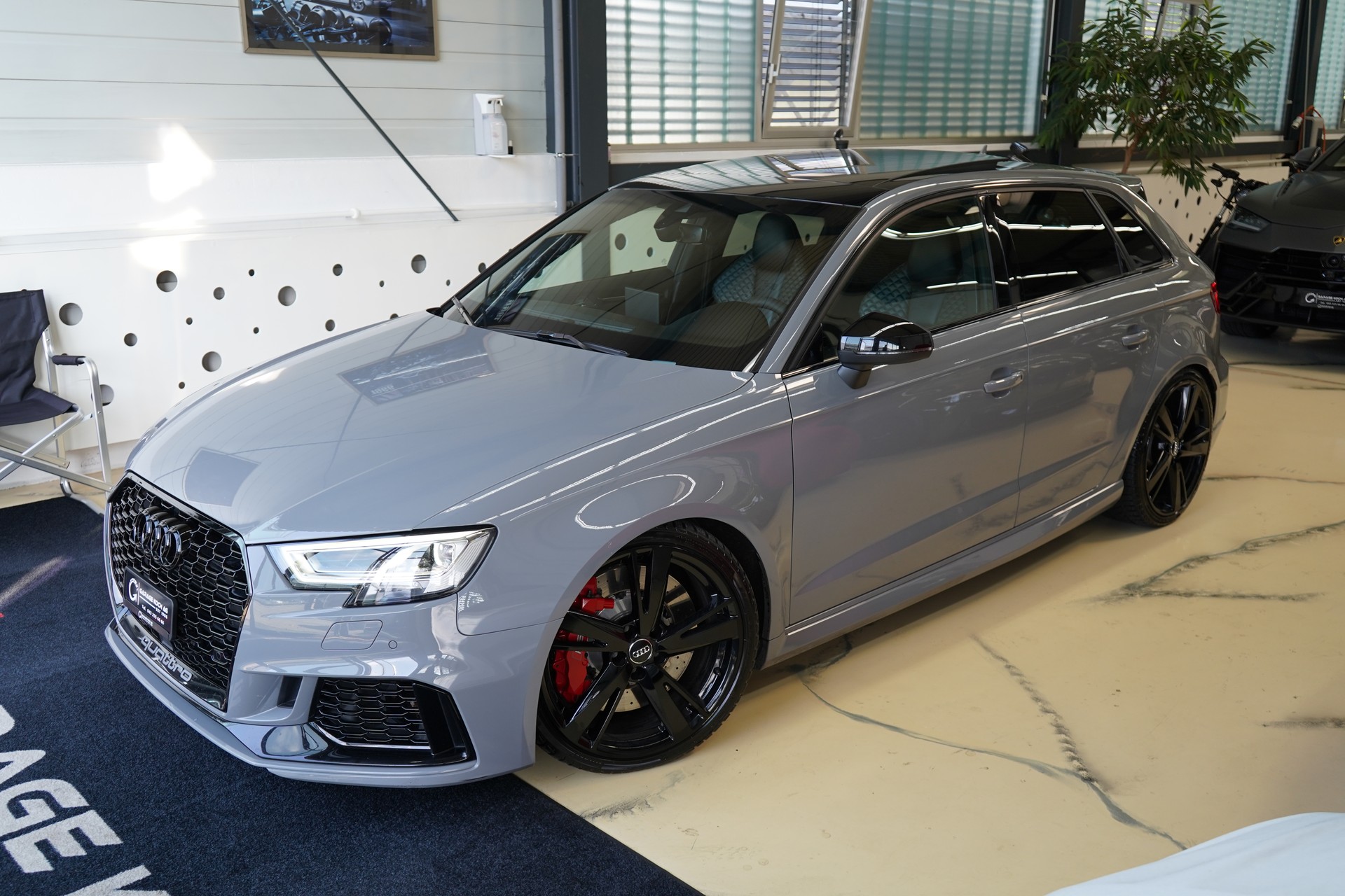 AUDI RS3 Sportback 2.5 TSI quattro S-tronic-showroom-element-2