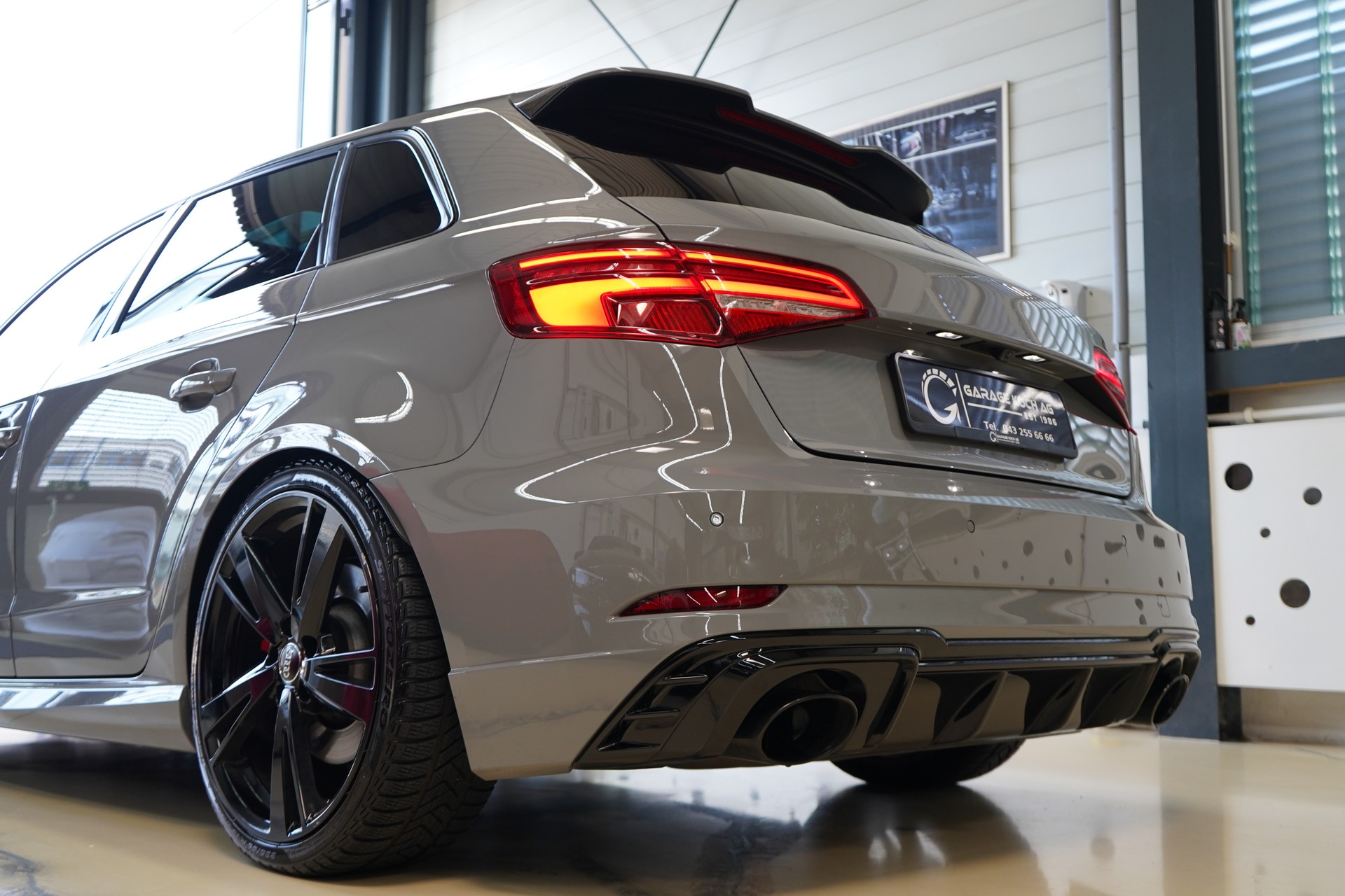 AUDI RS3 Sportback 2.5 TSI quattro S-tronic-image-7