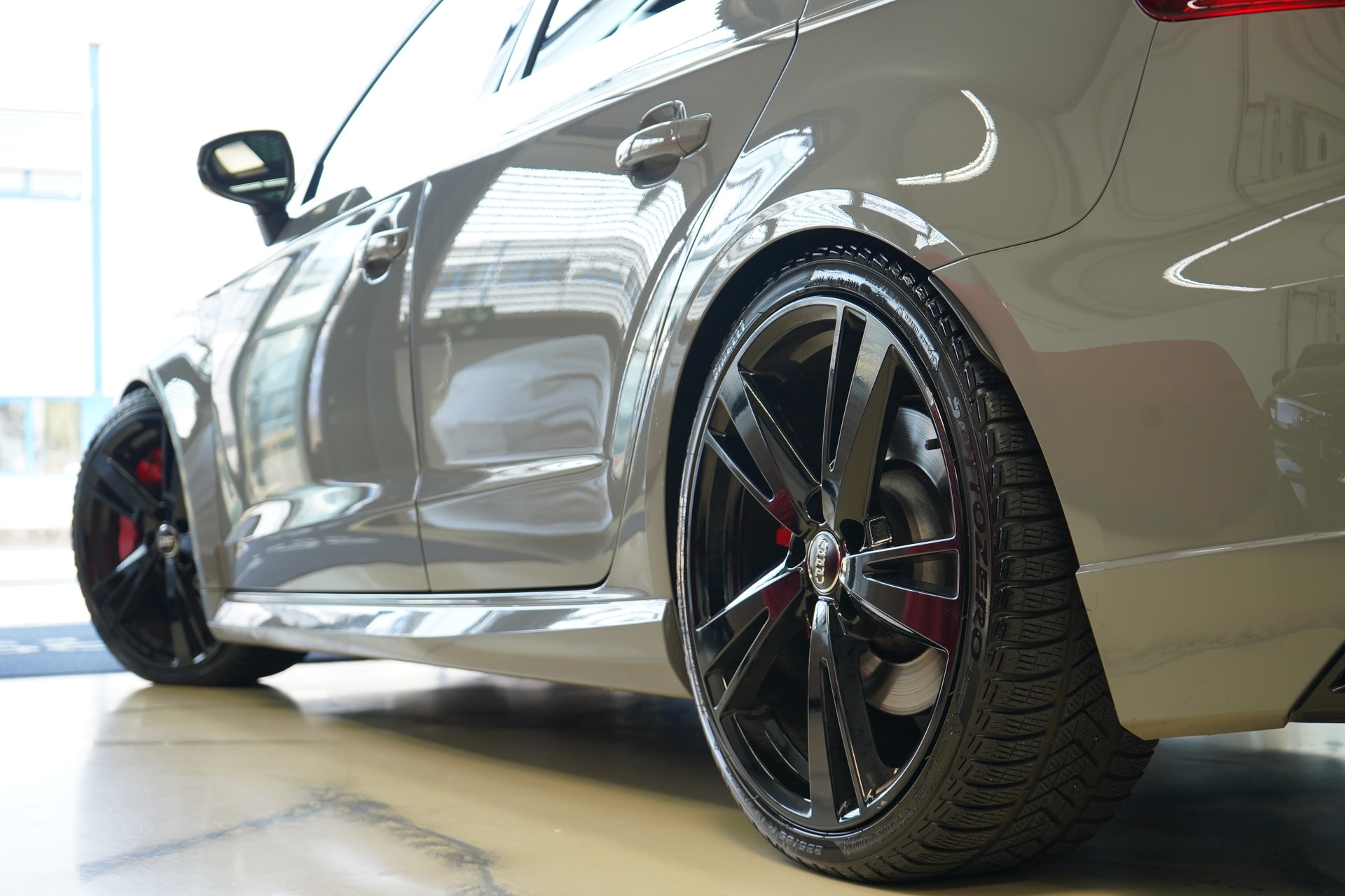 AUDI RS3 Sportback 2.5 TSI quattro S-tronic-image-6