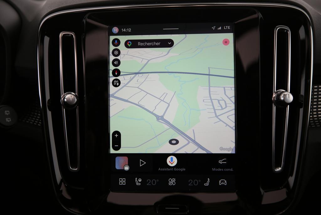 VOLVO XC40 P6 Pro-image-4