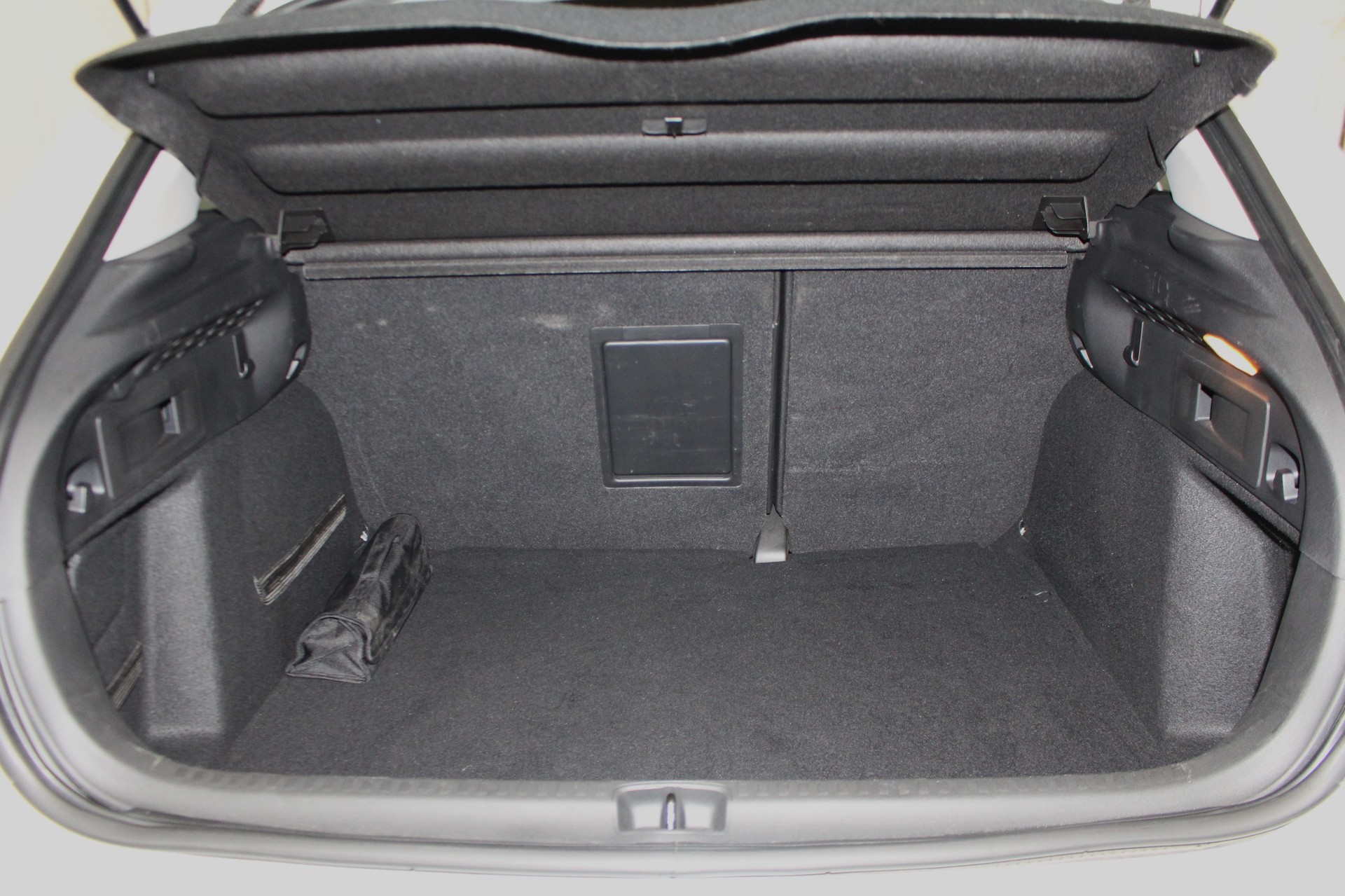CITROEN C4 1.6 BlueHDi 120 Shine-image-8