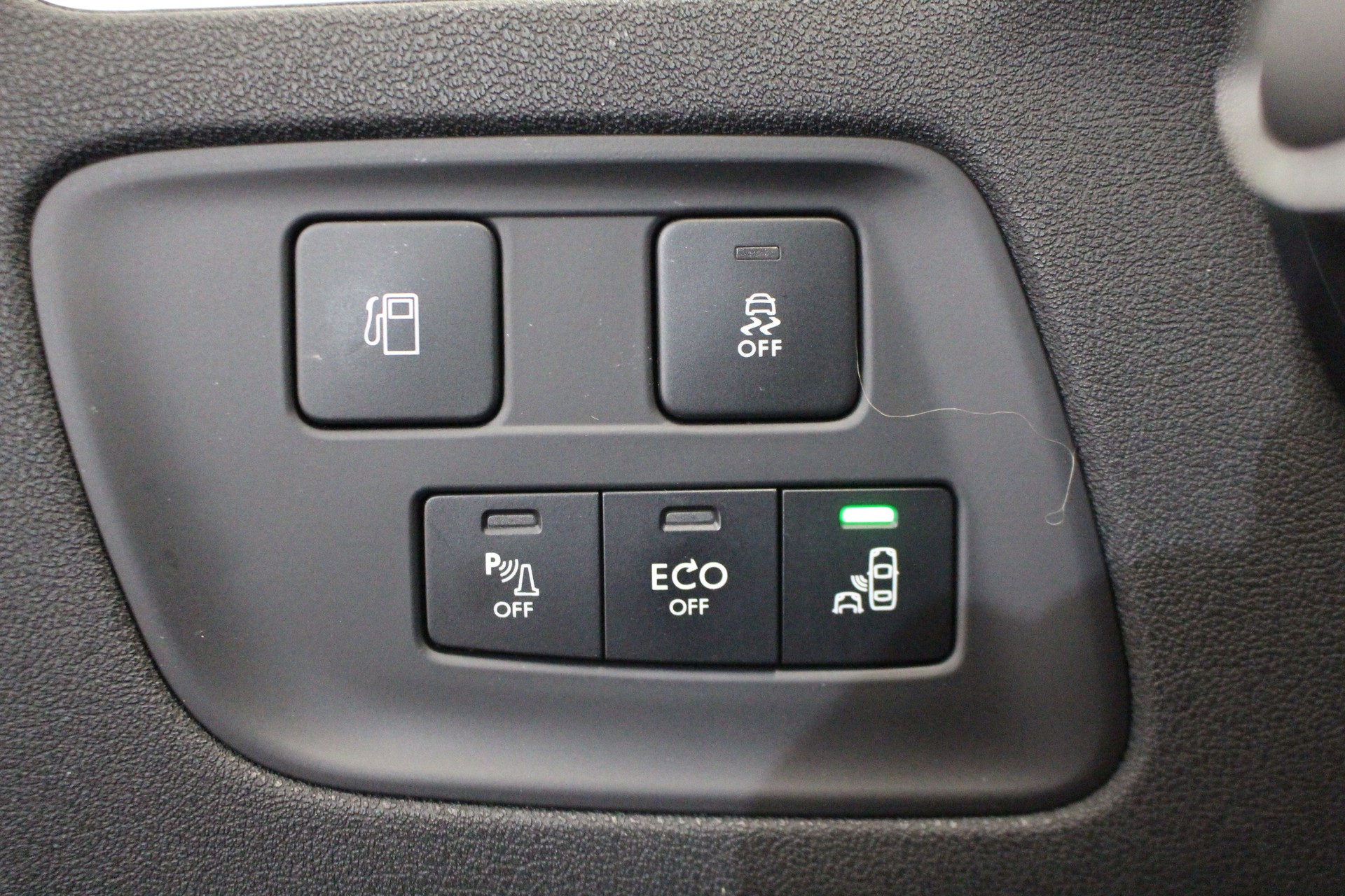CITROEN C4 1.6 BlueHDi 120 Shine-image-14