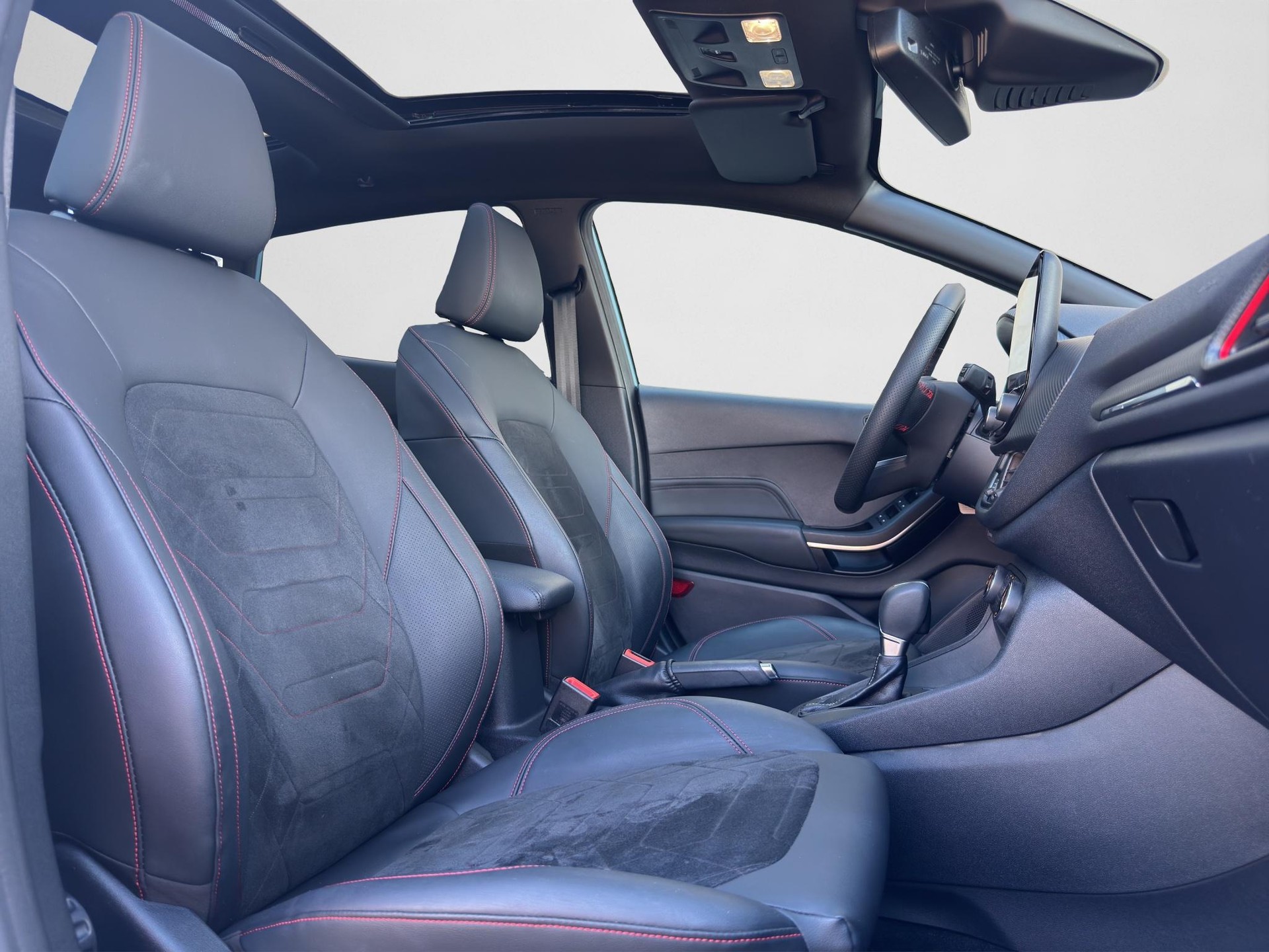FORD Fiesta 1.0 EcoB Hybrid ST-Line Vignale-image-12