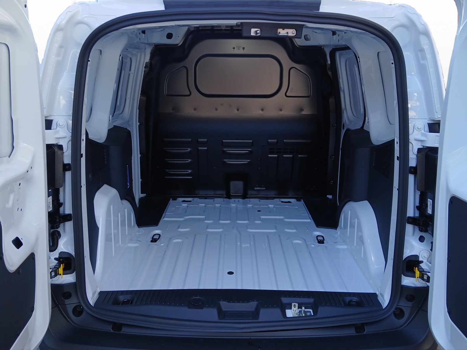 FORD Transit Courier Van 1.0 EcoBoost Trend-image-13
