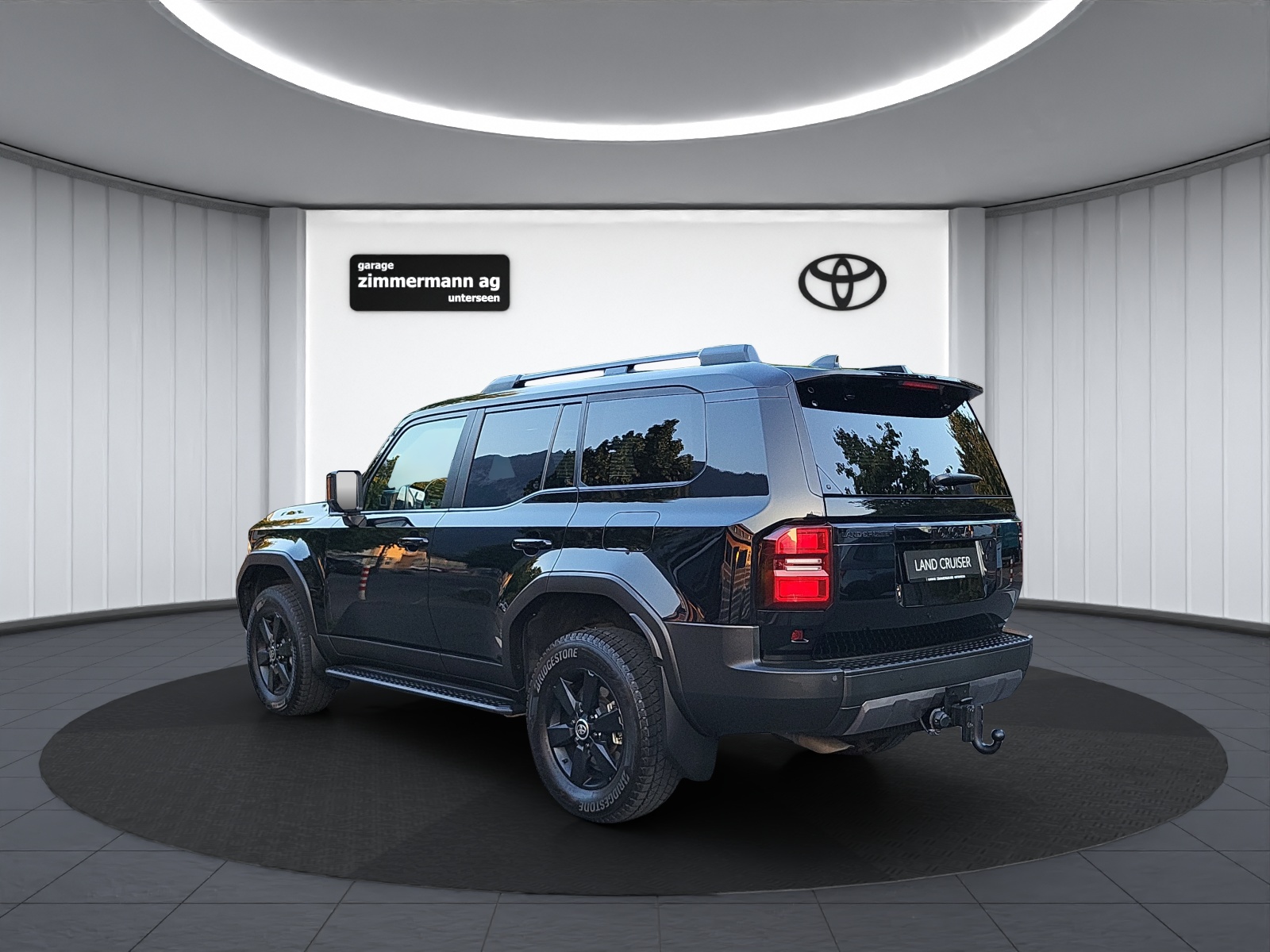 TOYOTA Land Cruiser 2.8 D Invincible 4X4-image-8
