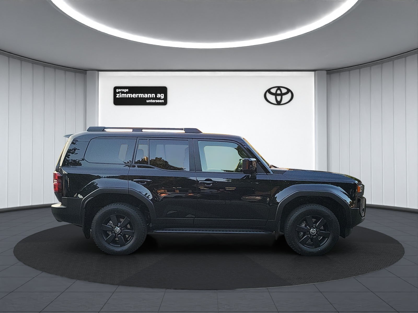 TOYOTA Land Cruiser 2.8 D Invincible 4X4-image-4