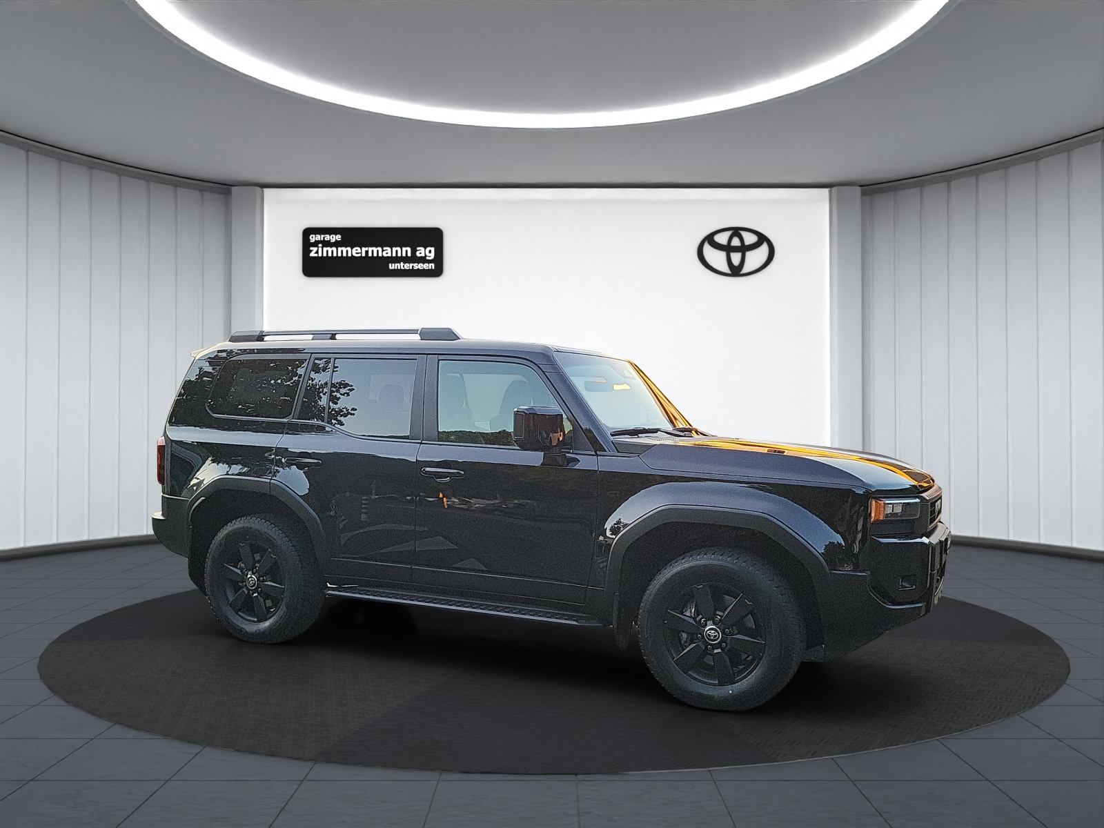 TOYOTA Land Cruiser 2.8 D Invincible 4X4-image-3