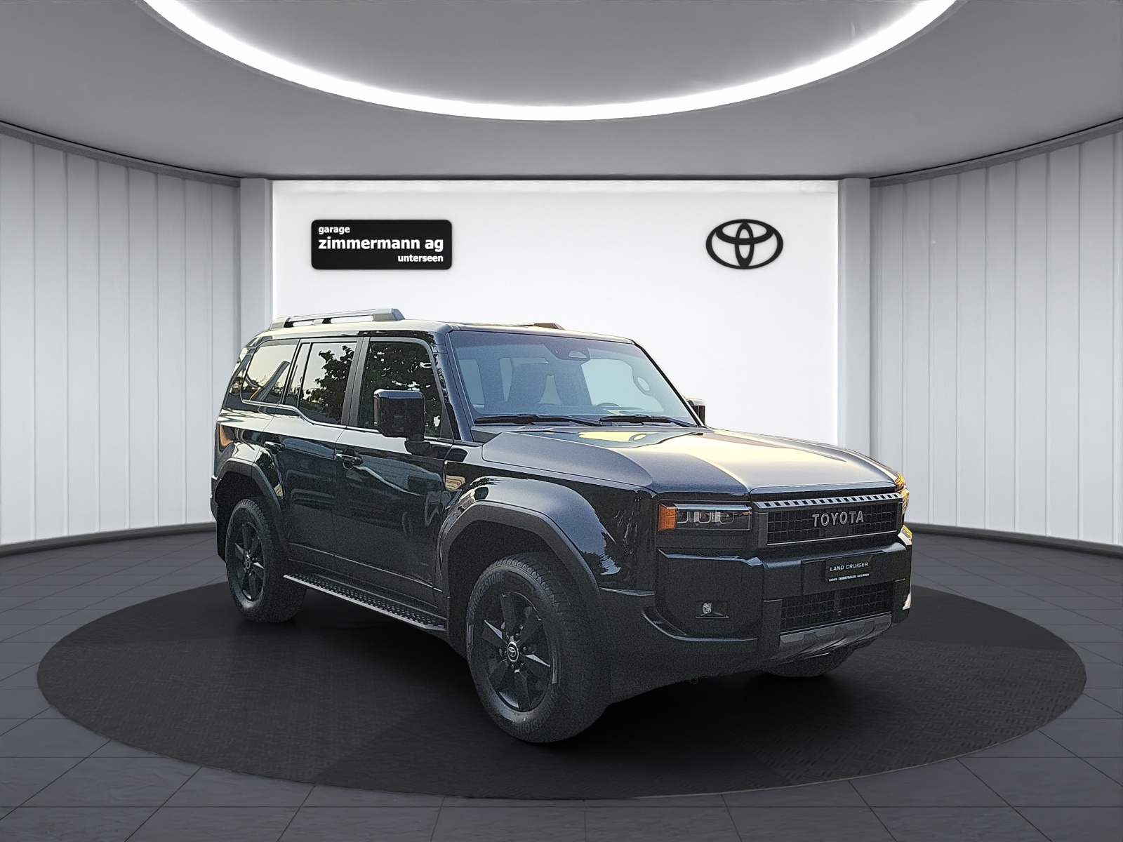 TOYOTA Land Cruiser 2.8 D Invincible 4X4-image-2